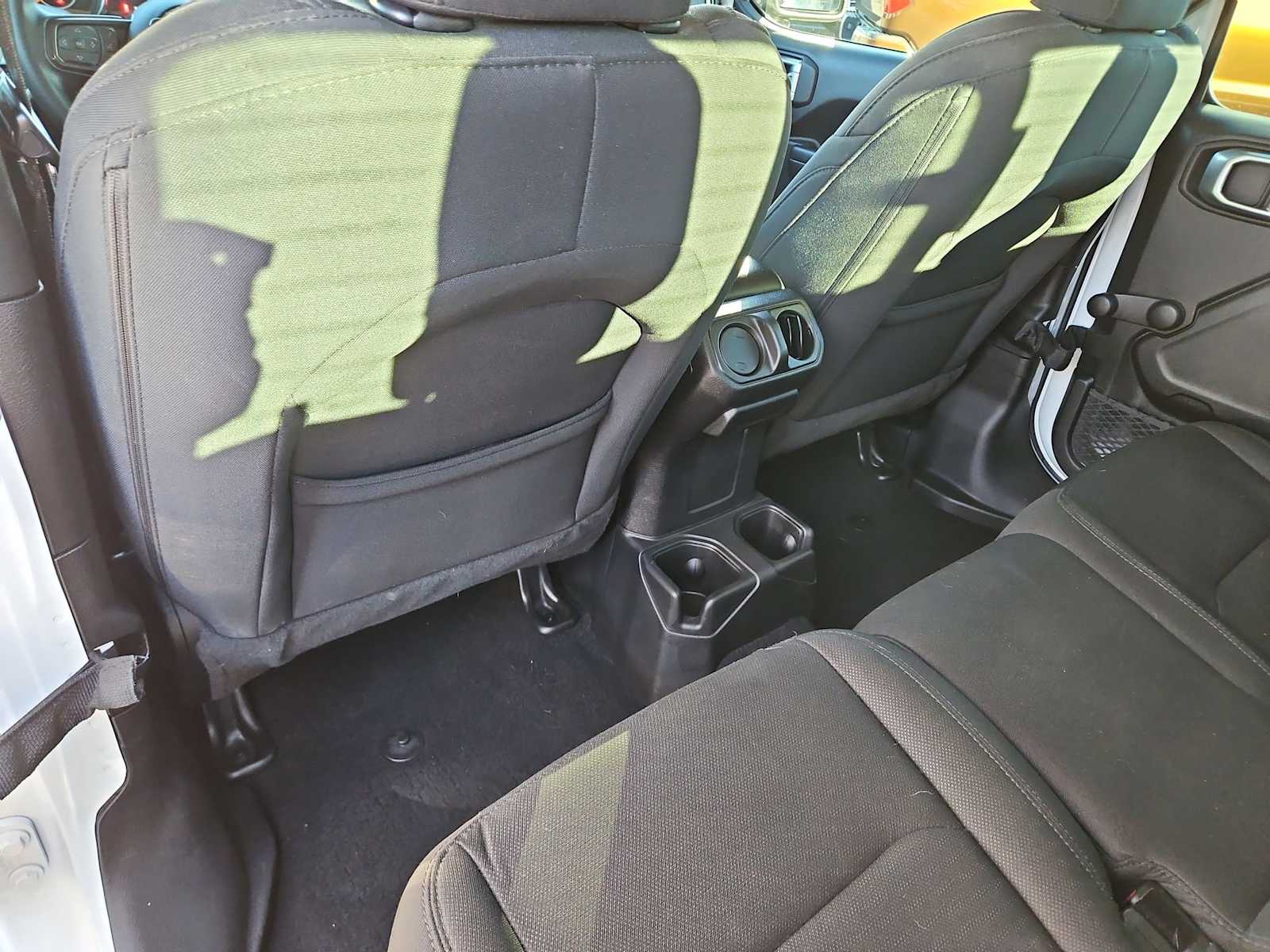 Thumbnail: 2020 Jeep Gladiator - 17