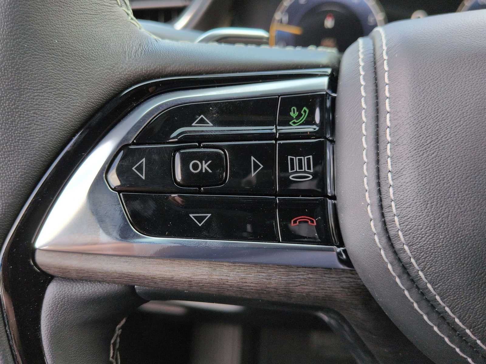 Thumbnail: 2025 Jeep Grand Cherokee - 26