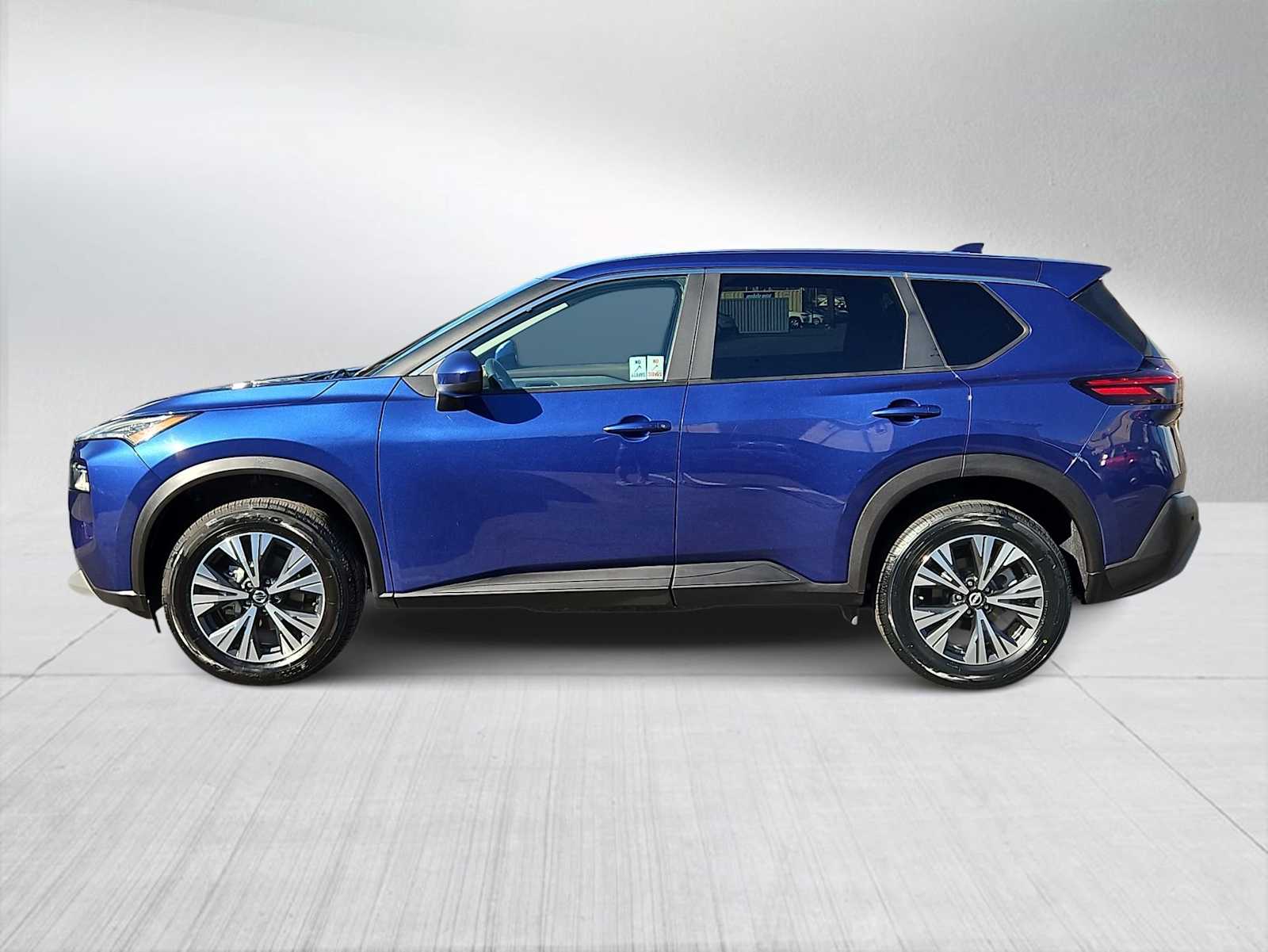 Thumbnail: 2023 Nissan Rogue - 5