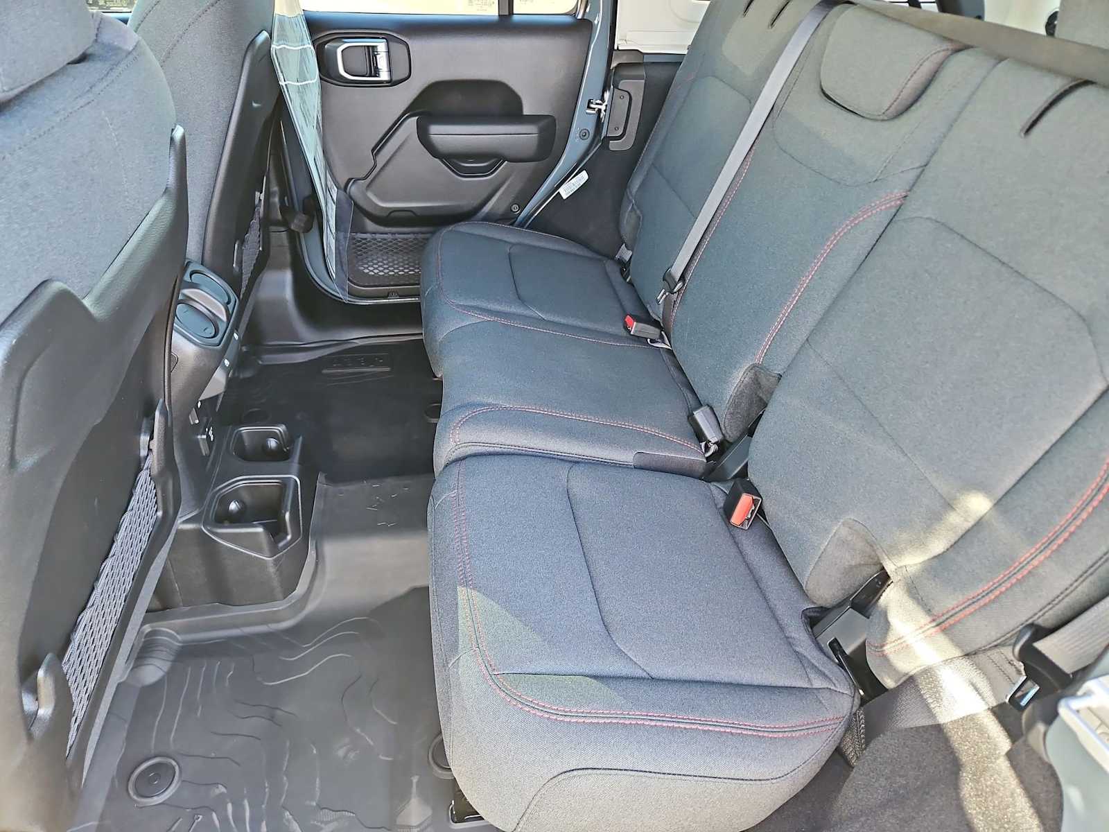 Thumbnail: 2026 Jeep Wrangler - 18