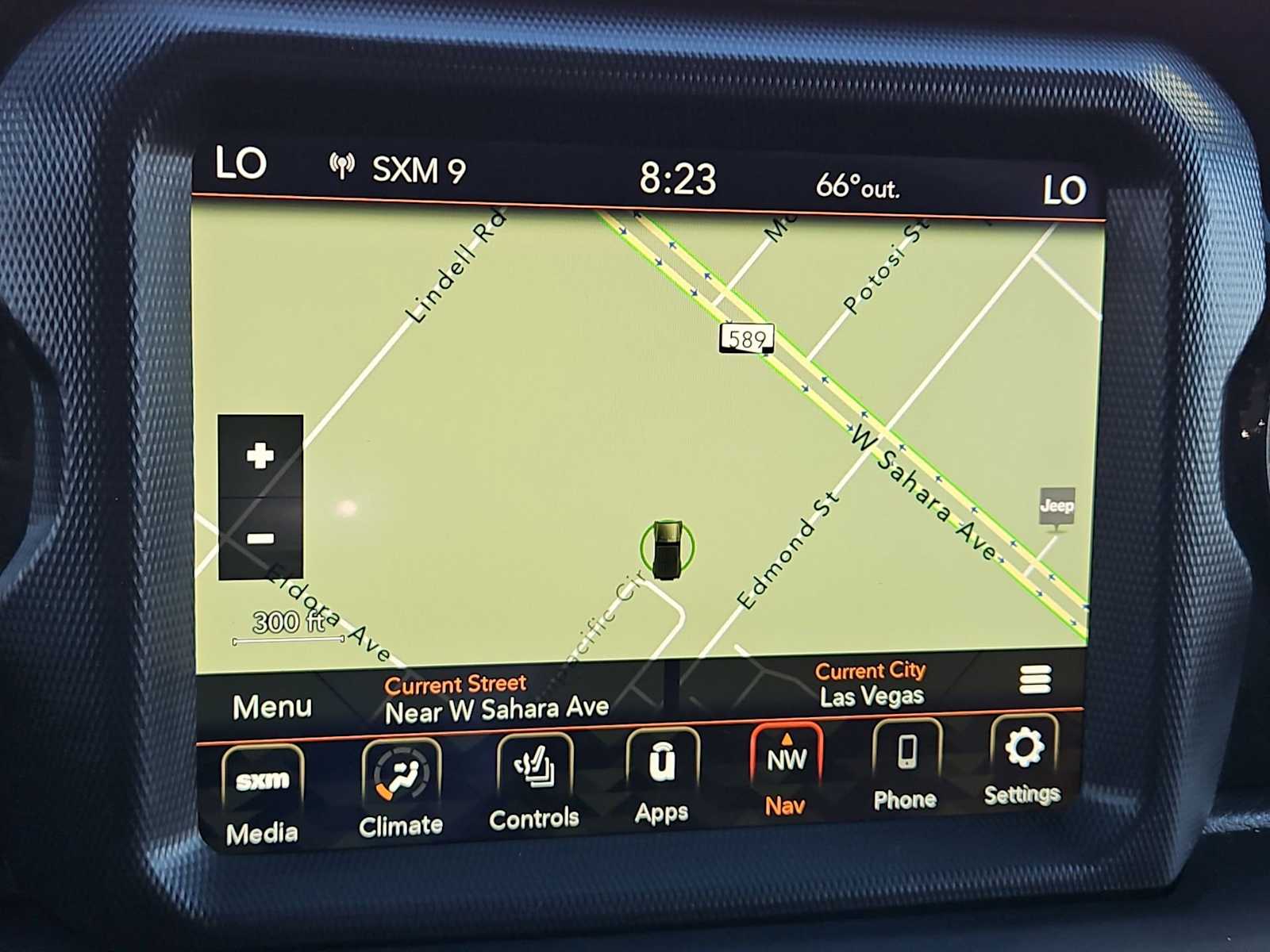 Thumbnail: 2021 Jeep Wrangler - 27