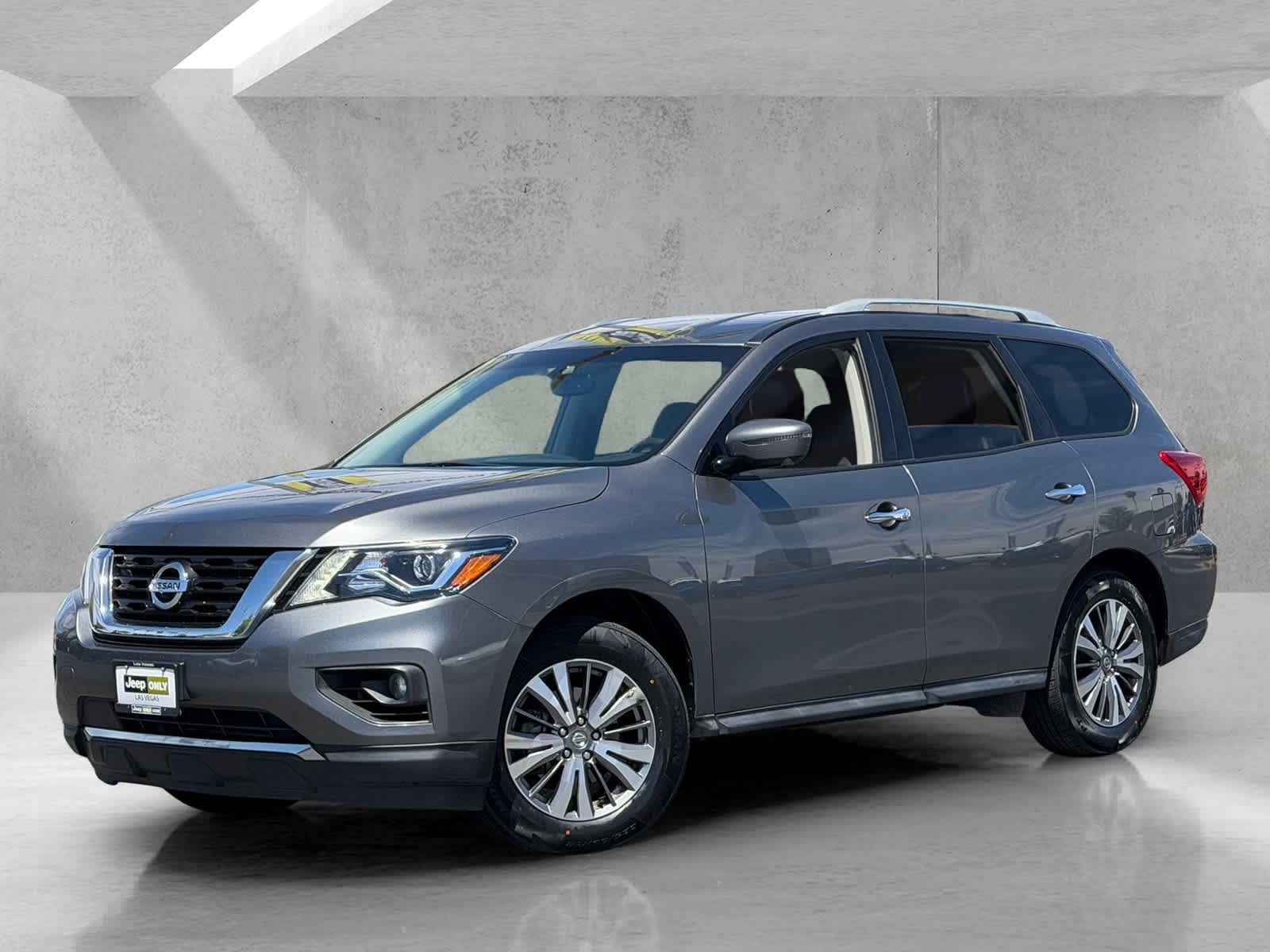 2020 Nissan Pathfinder SL