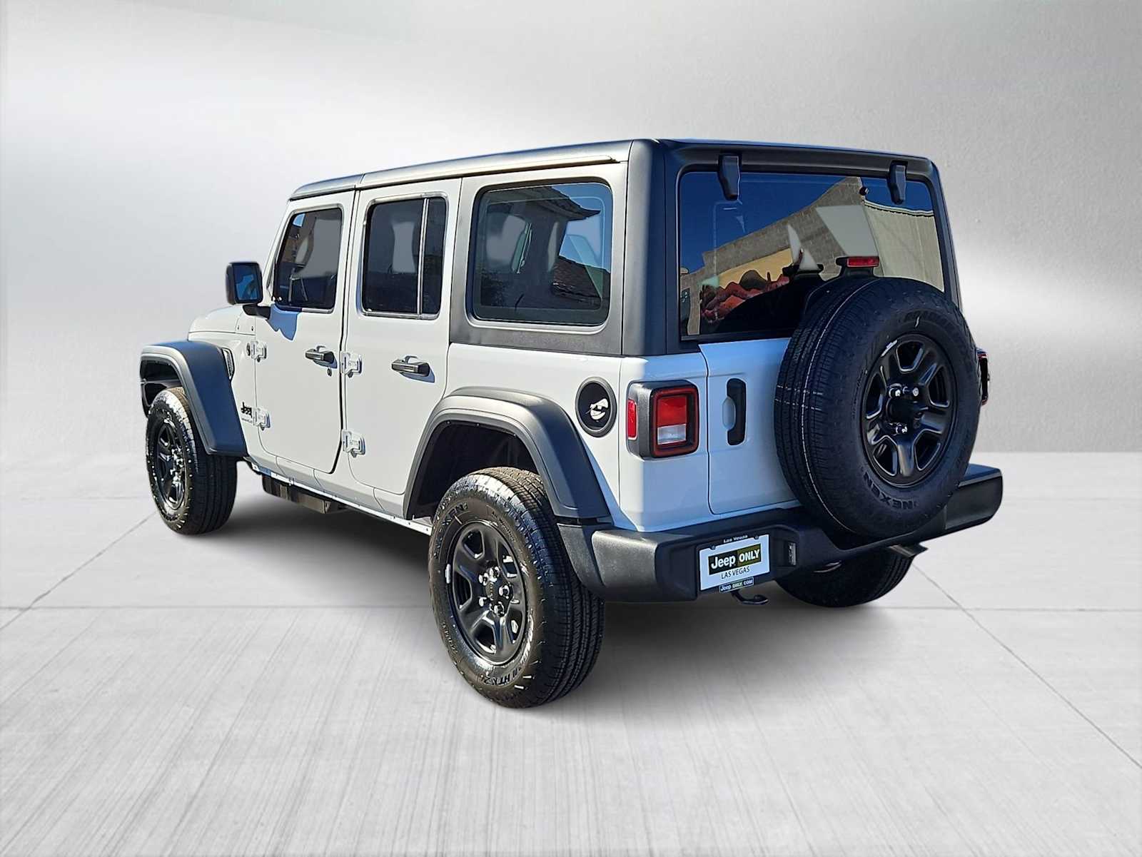 Thumbnail: 2026 Jeep Wrangler - 6