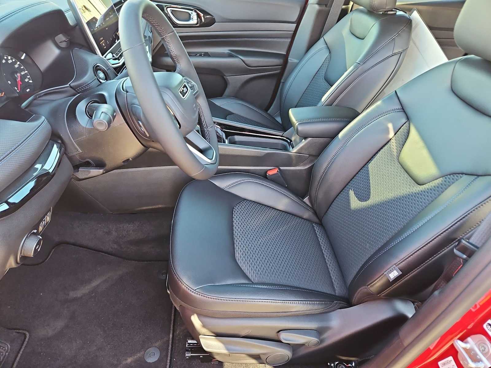 Thumbnail: 2026 Jeep Compass - 17