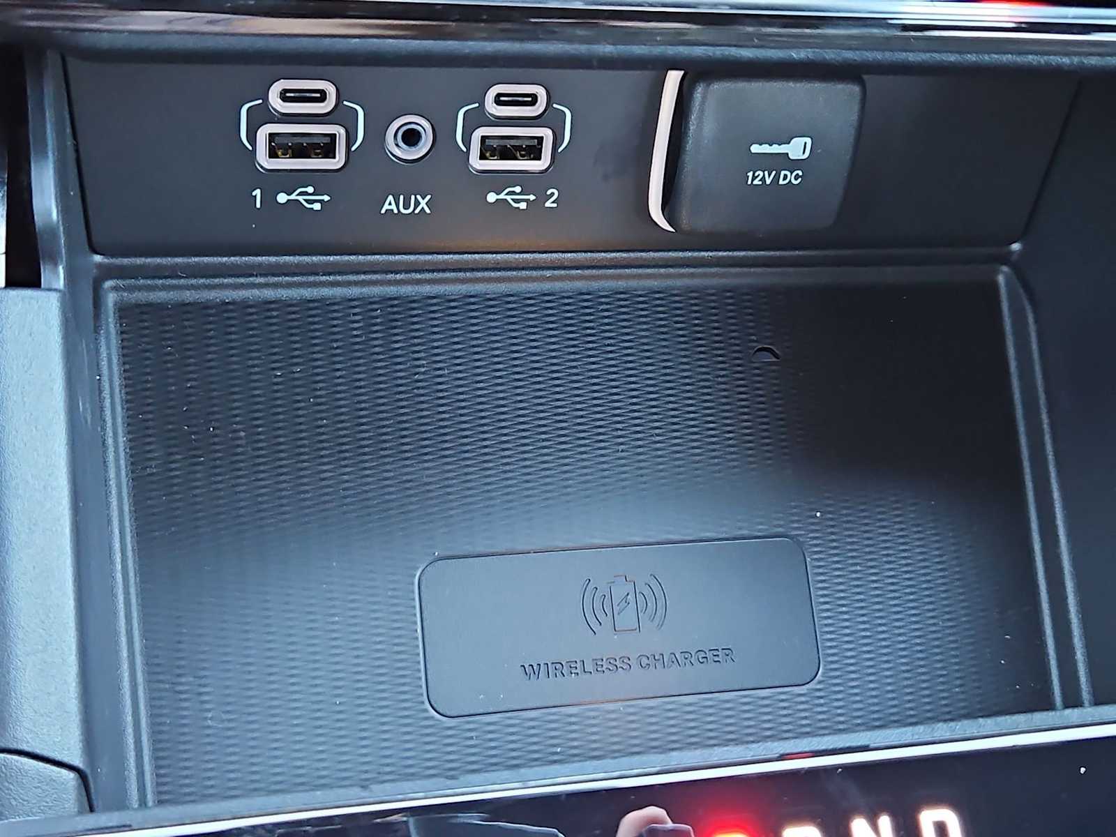 Thumbnail: 2025 Jeep Grand Cherokee - 32