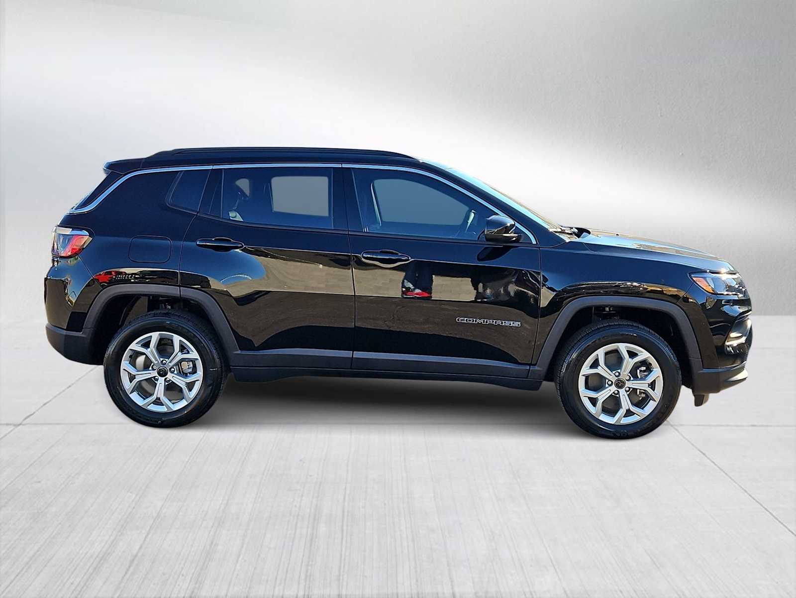 Thumbnail: 2026 Jeep Compass - 9