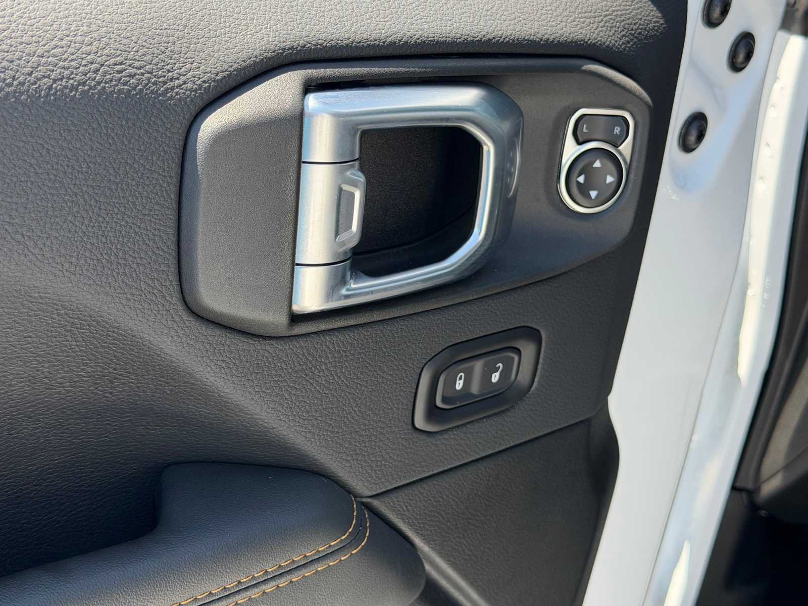 Thumbnail: 2026 Jeep Wrangler - 10