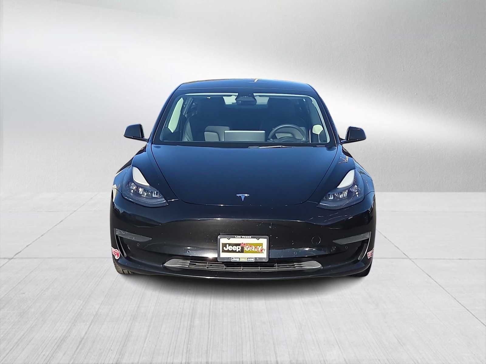 2023 Tesla Model 3 photo 3