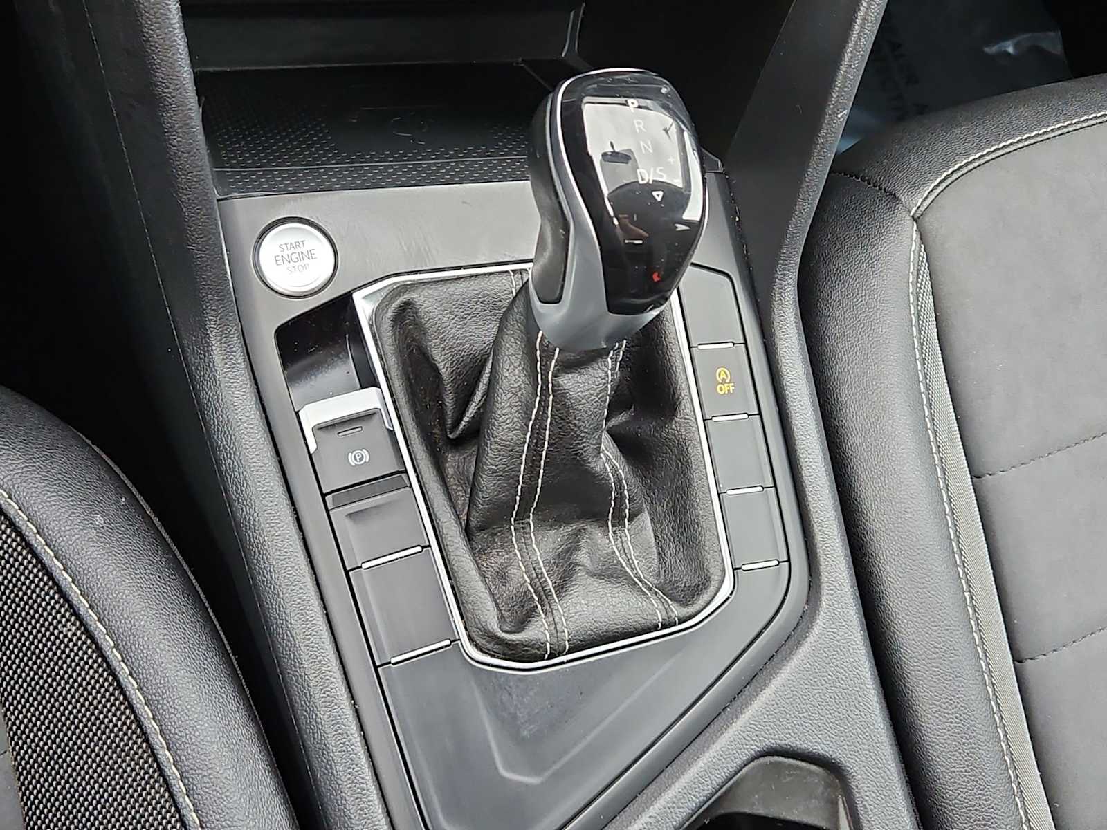 Thumbnail: 2022 Volkswagen Taos - 30