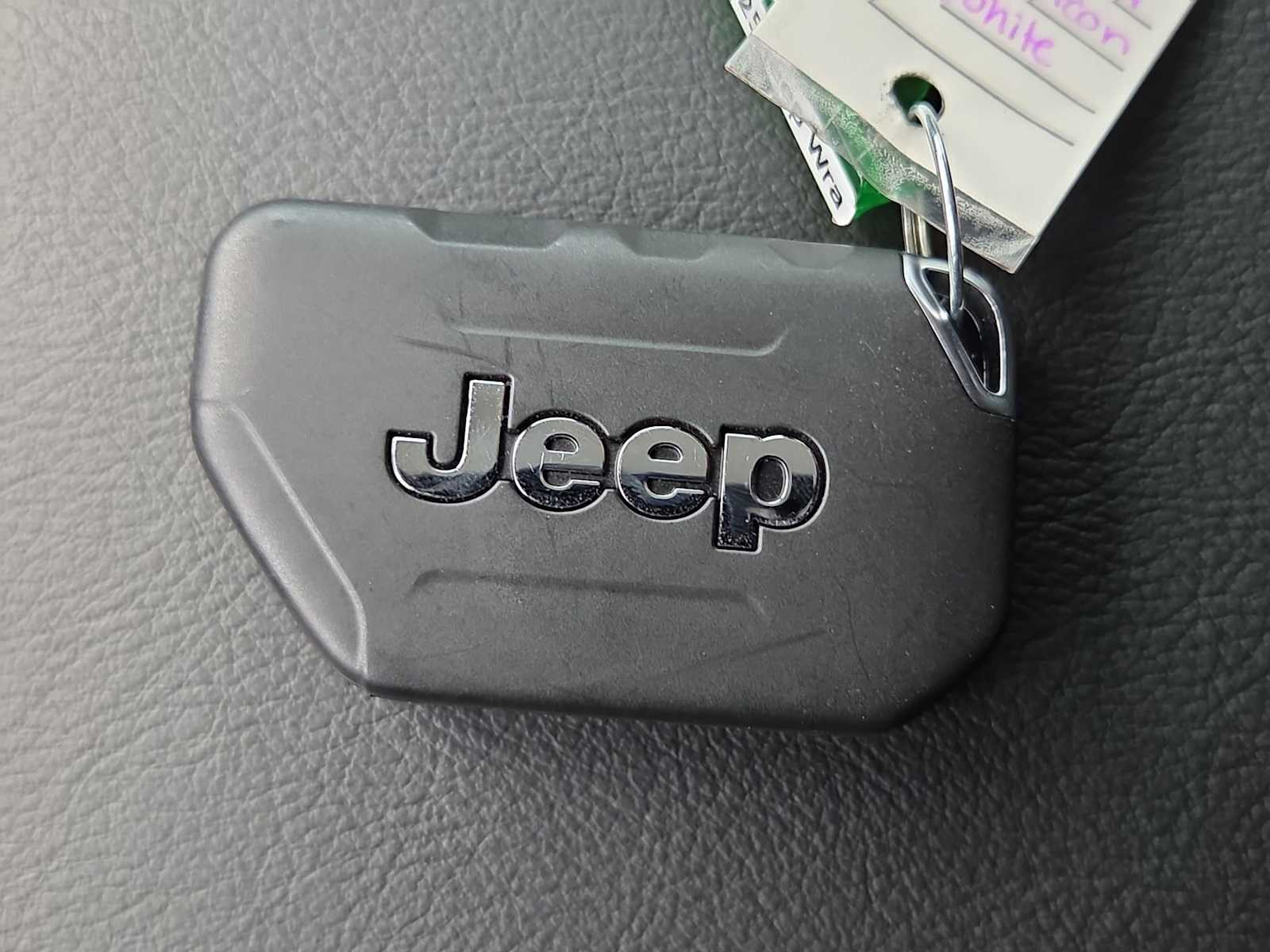 Thumbnail: 2025 Jeep Wrangler - 37