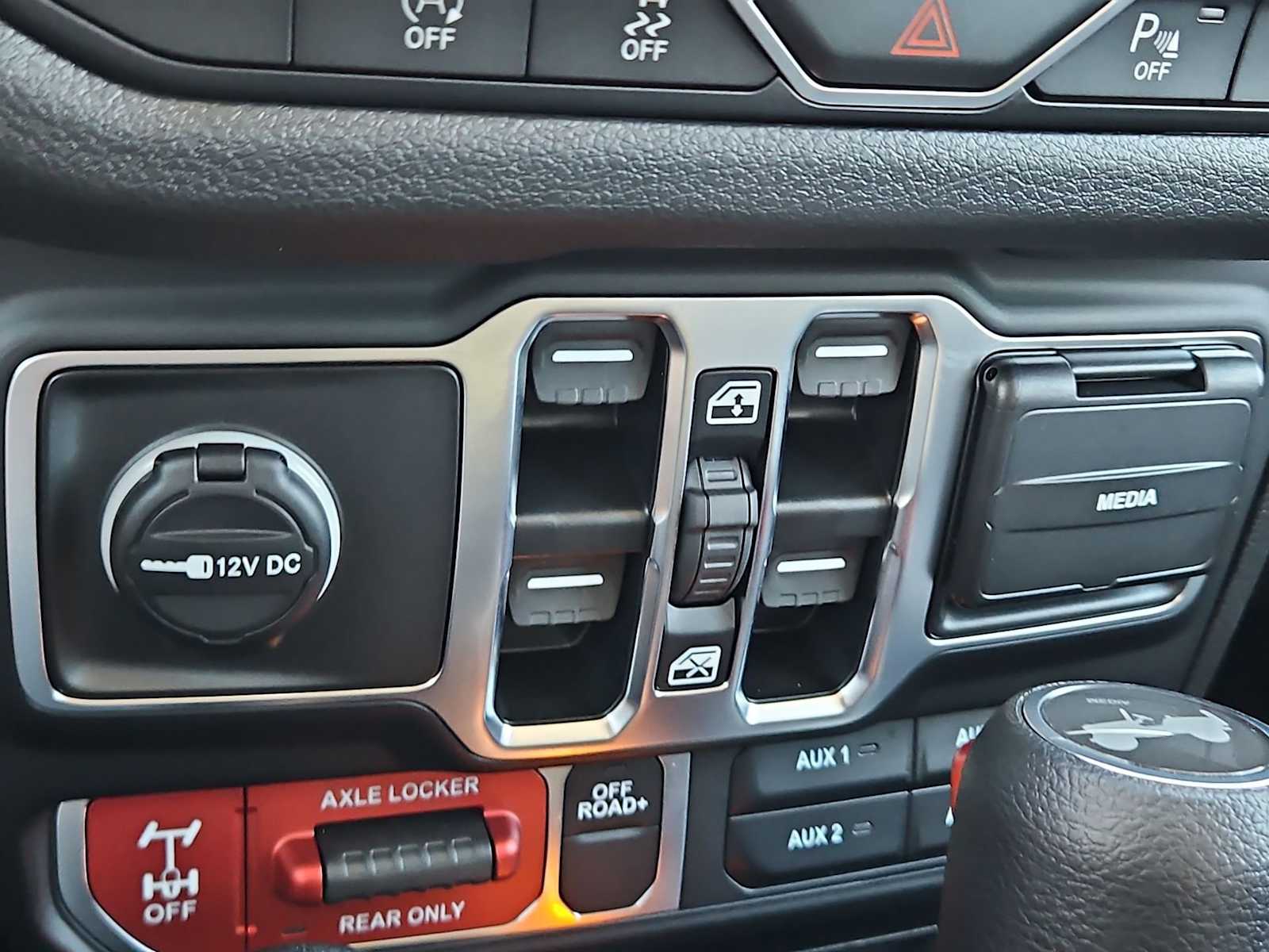 Thumbnail: 2026 Jeep Wrangler - 28