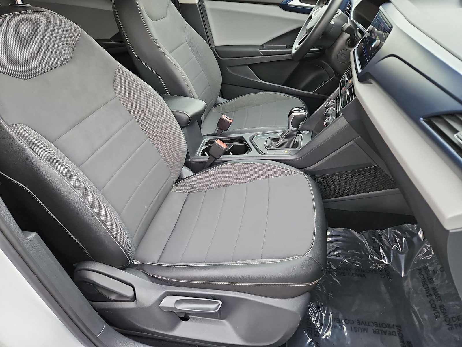 Thumbnail: 2022 Volkswagen Taos - 21