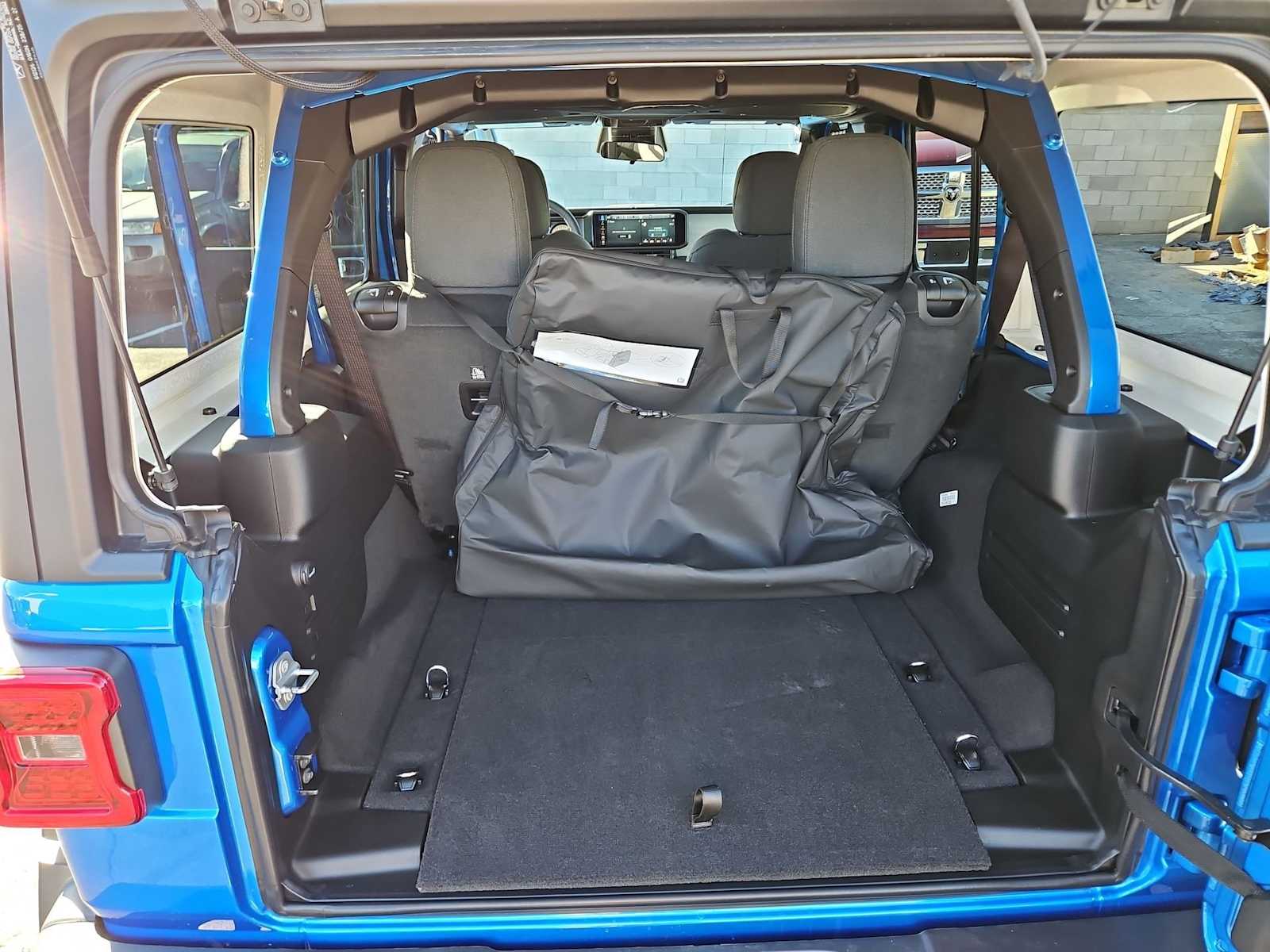 Thumbnail: 2026 Jeep Wrangler - 31