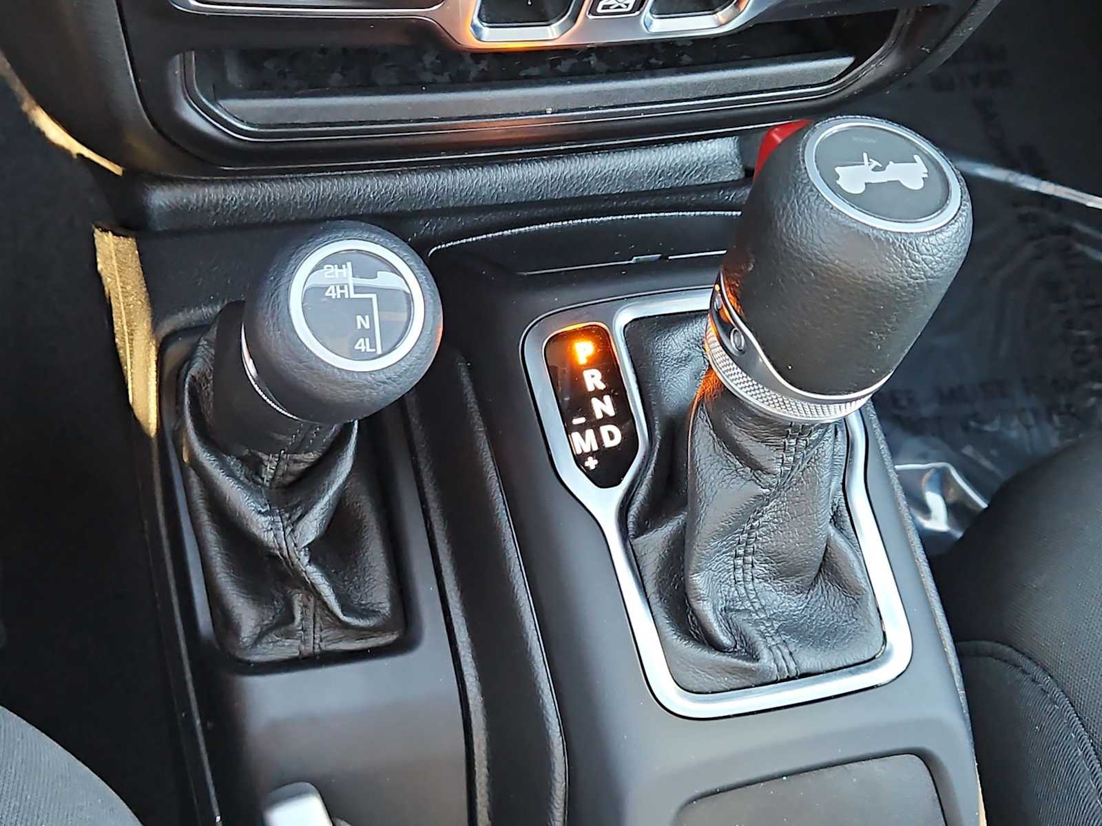 Thumbnail: 2021 Jeep Wrangler - 31