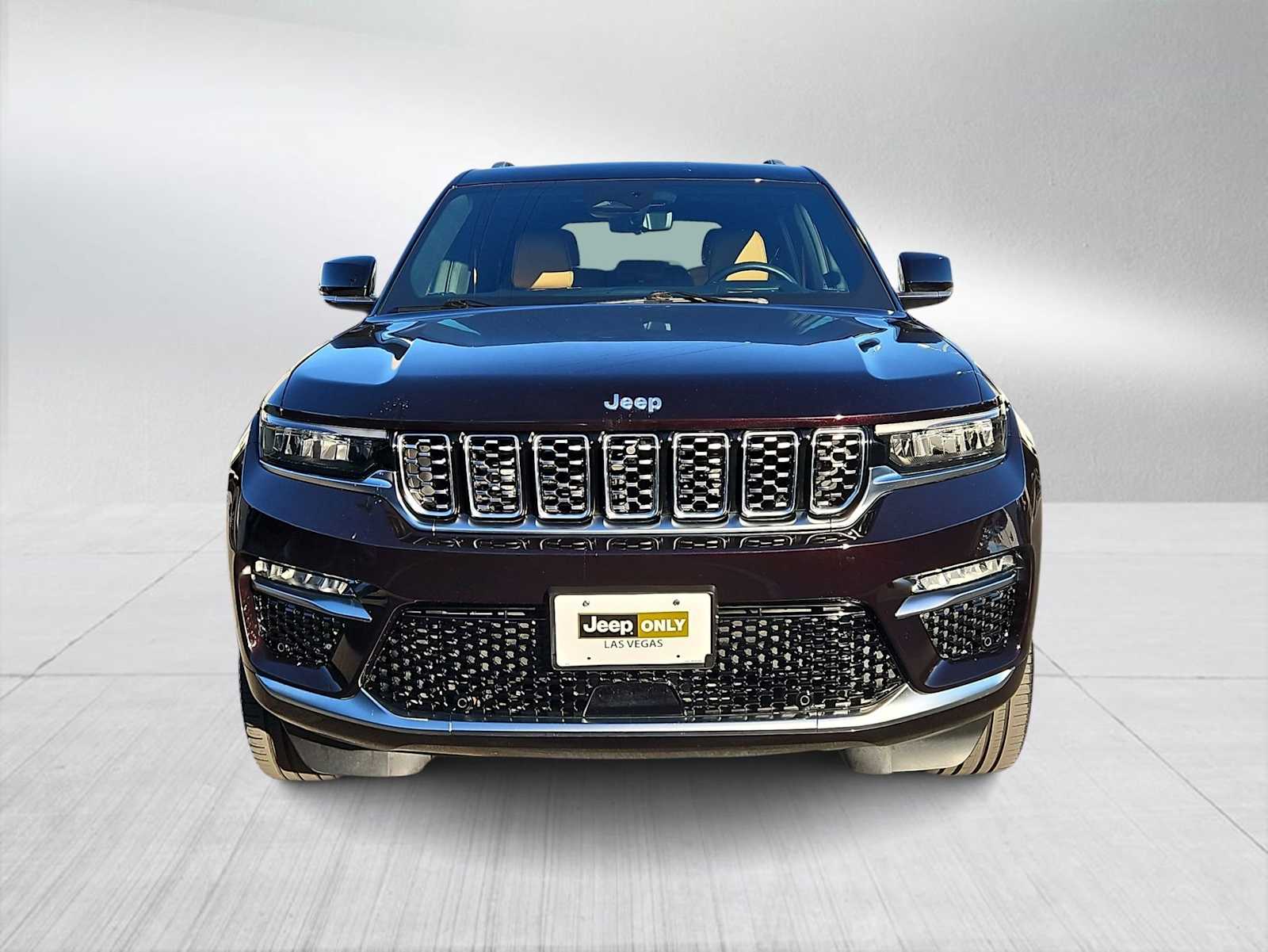 Thumbnail: 2022 Jeep Grand Cherokee - 3