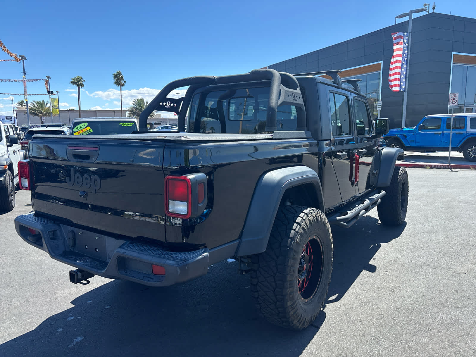 Thumbnail: 2021 Jeep Gladiator - 10