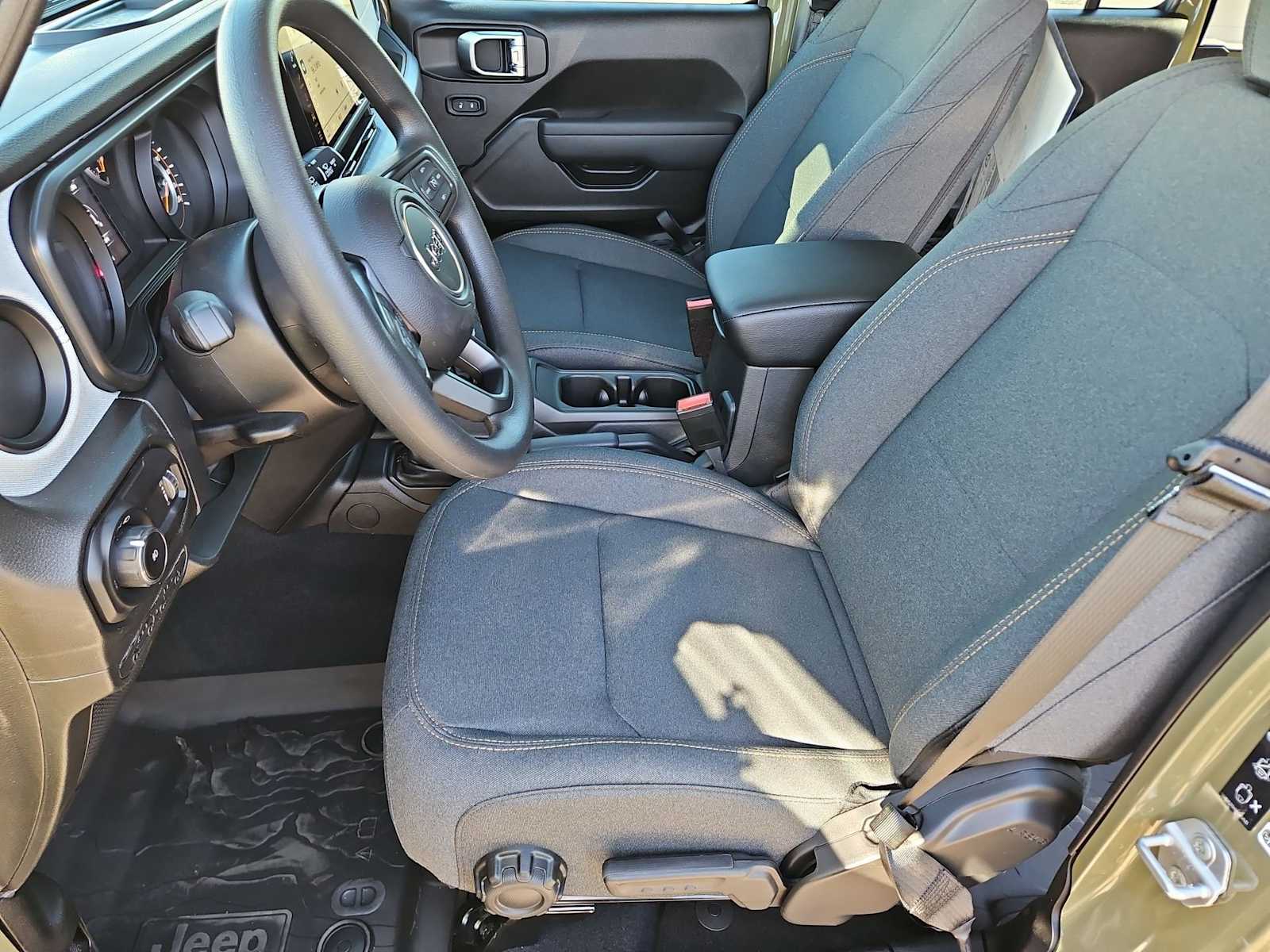 Thumbnail: 2026 Jeep Wrangler - 16