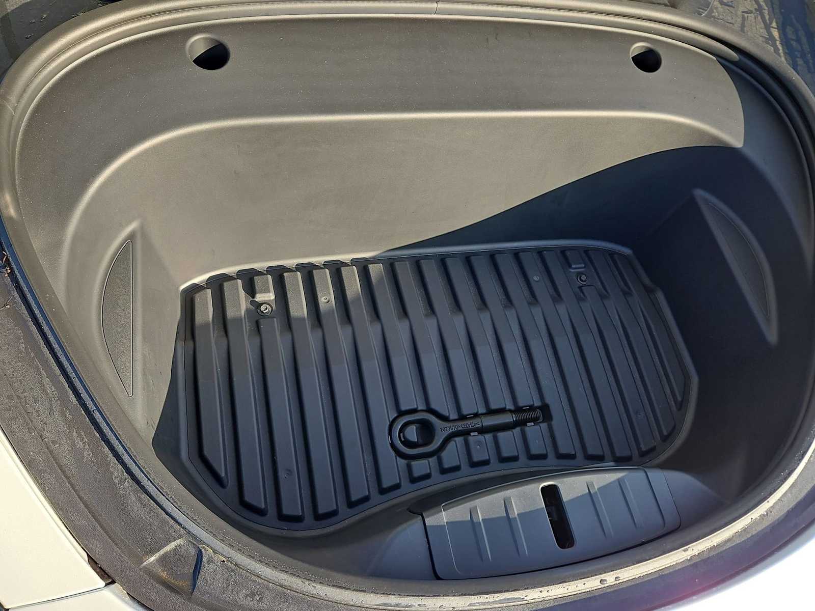 Thumbnail: 2023 Tesla Model 3 - 14