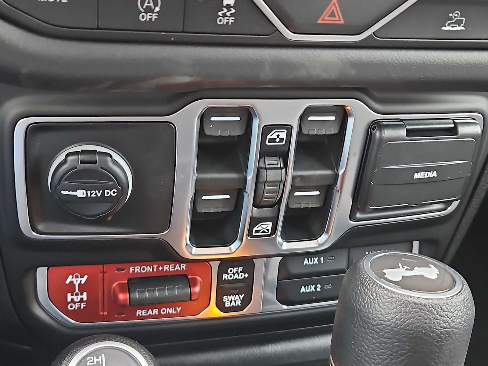 Thumbnail: 2026 Jeep Wrangler - 30