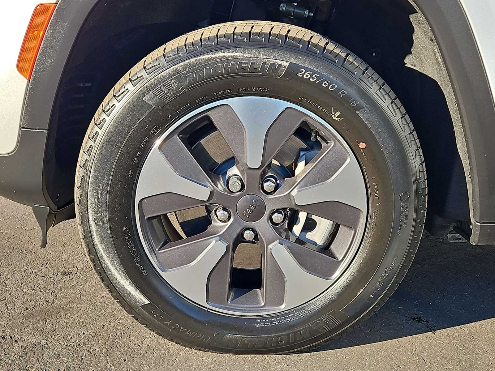 Thumbnail: 2022 Jeep Grand Cherokee - 14