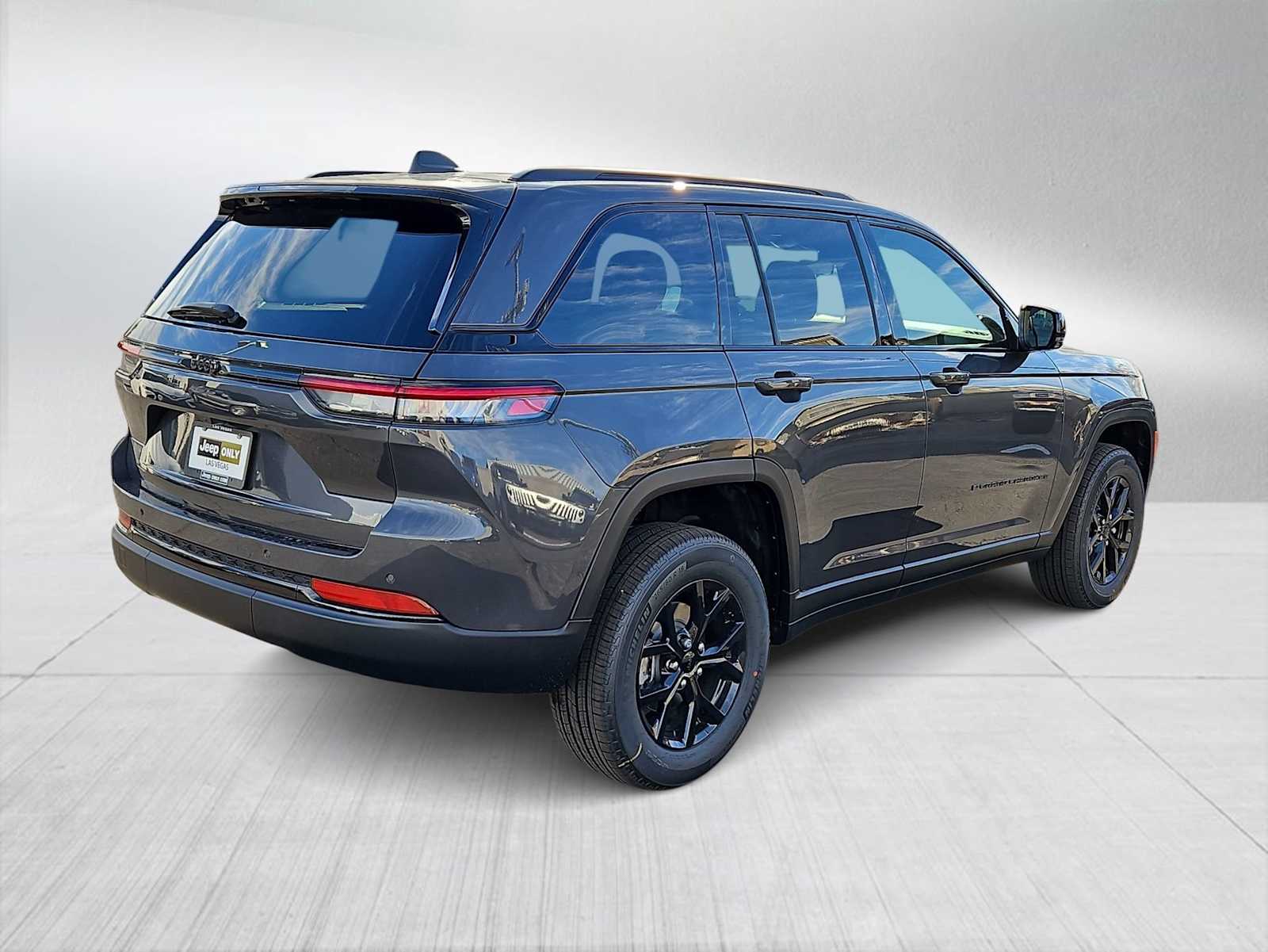 Thumbnail: 2025 Jeep Grand Cherokee - 8