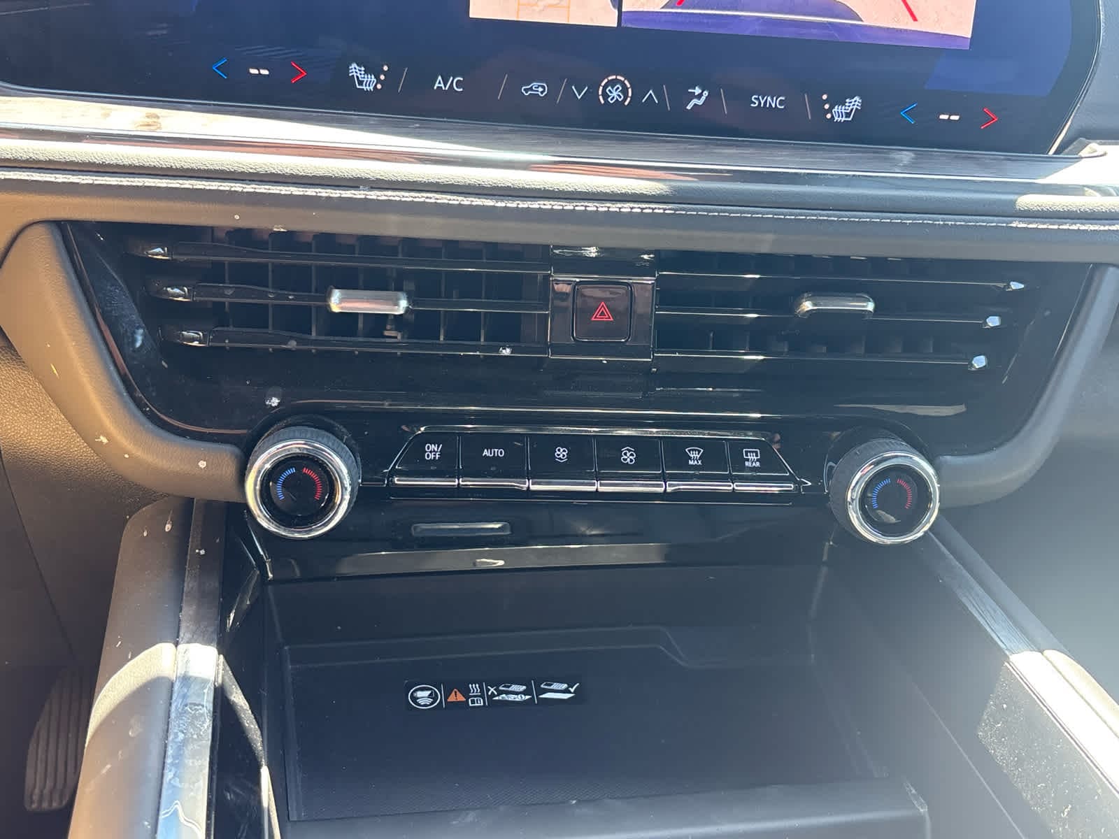 Thumbnail: 2025 Chevrolet Tahoe - 12