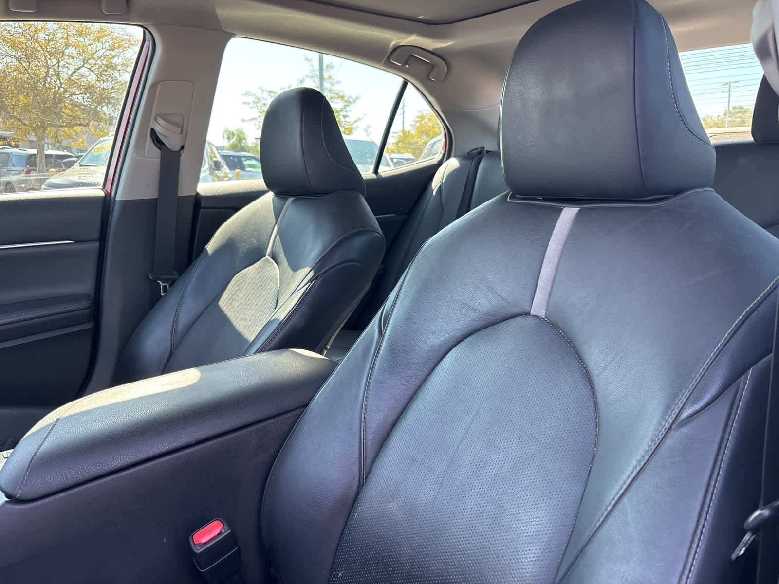 Thumbnail: 2020 Toyota Camry - 10