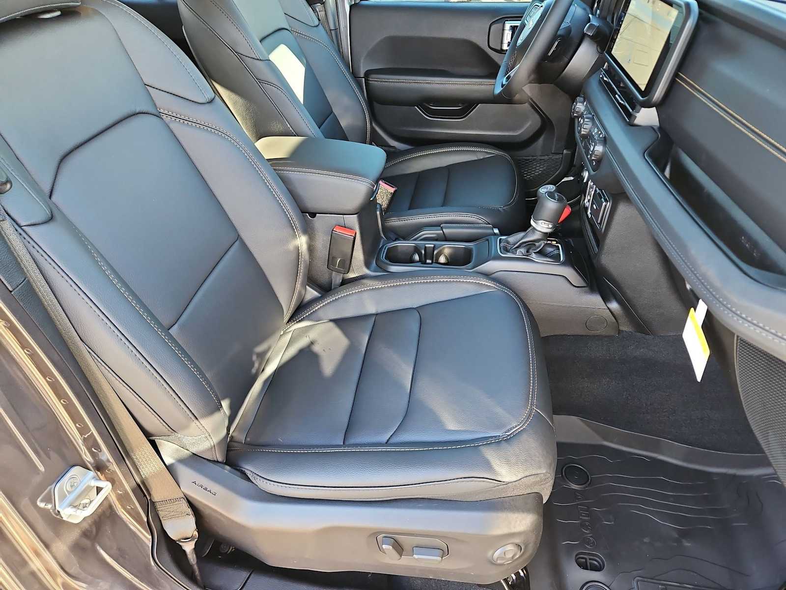 Thumbnail: 2026 Jeep Gladiator - 21