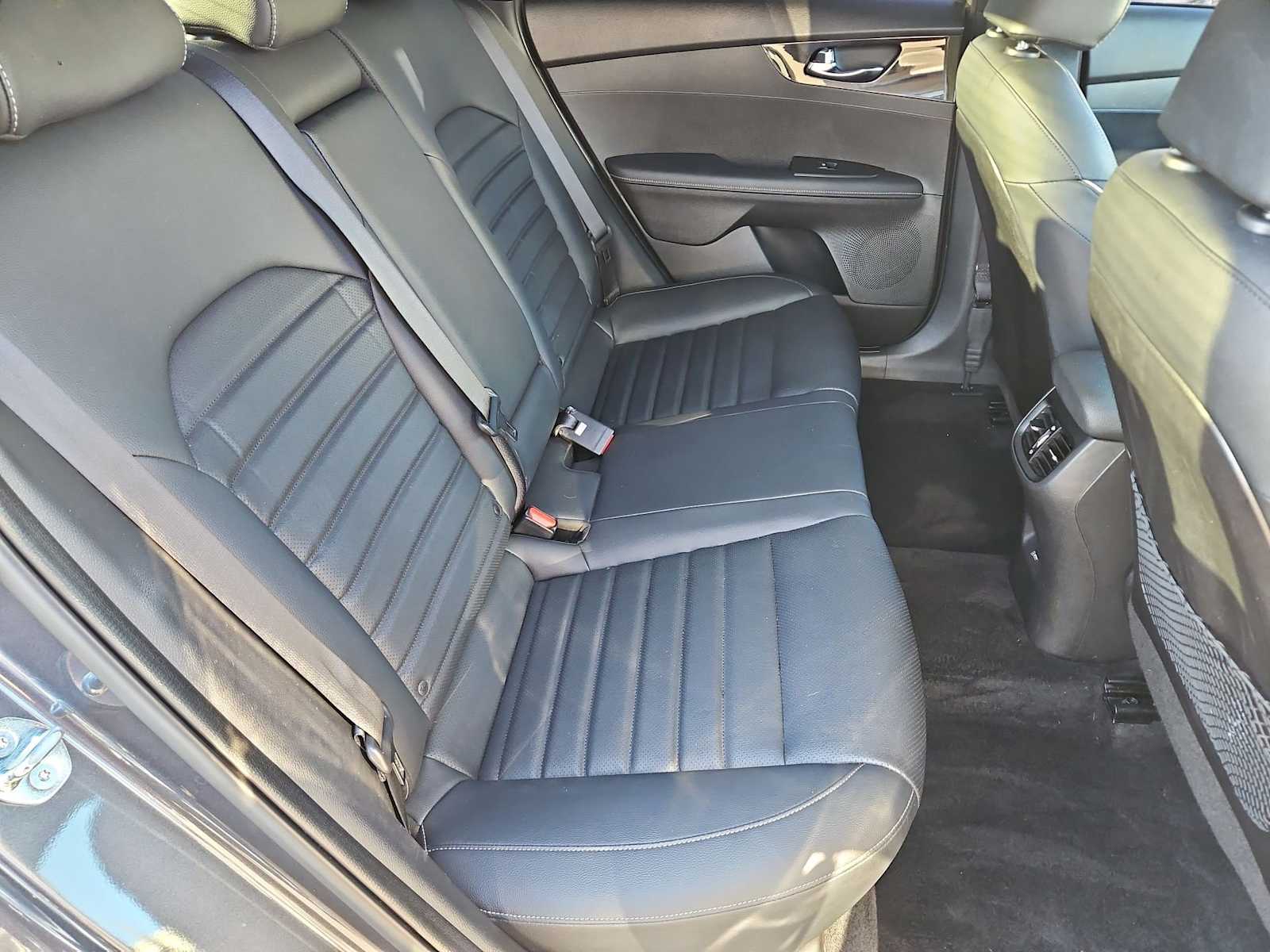 Thumbnail: 2023 Kia Forte - 22