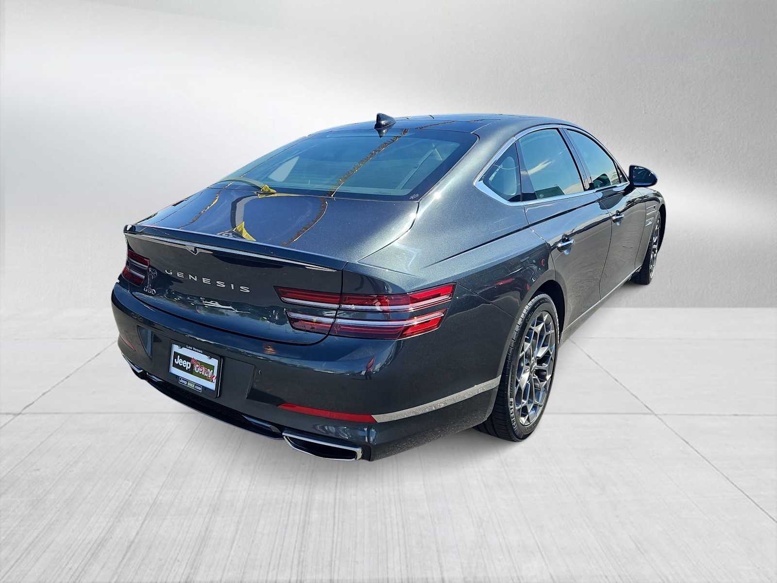 Thumbnail: 2021 Genesis G80 - 8