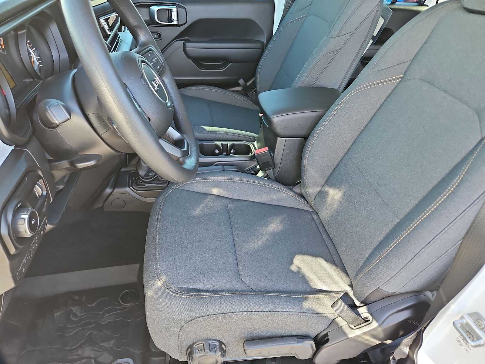 Thumbnail: 2026 Jeep Wrangler - 16