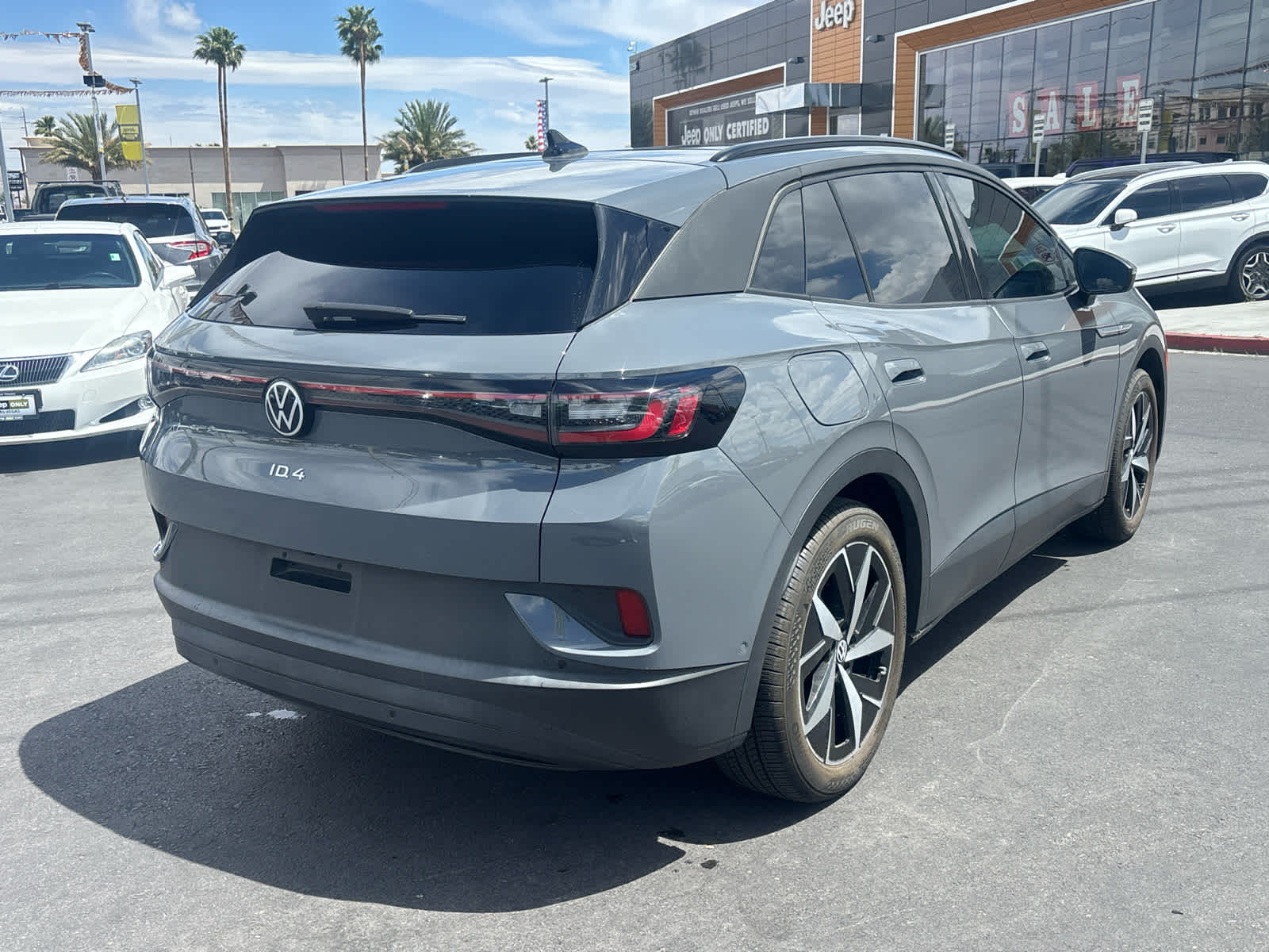 Thumbnail: 2023 Volkswagen ID.4 - 5