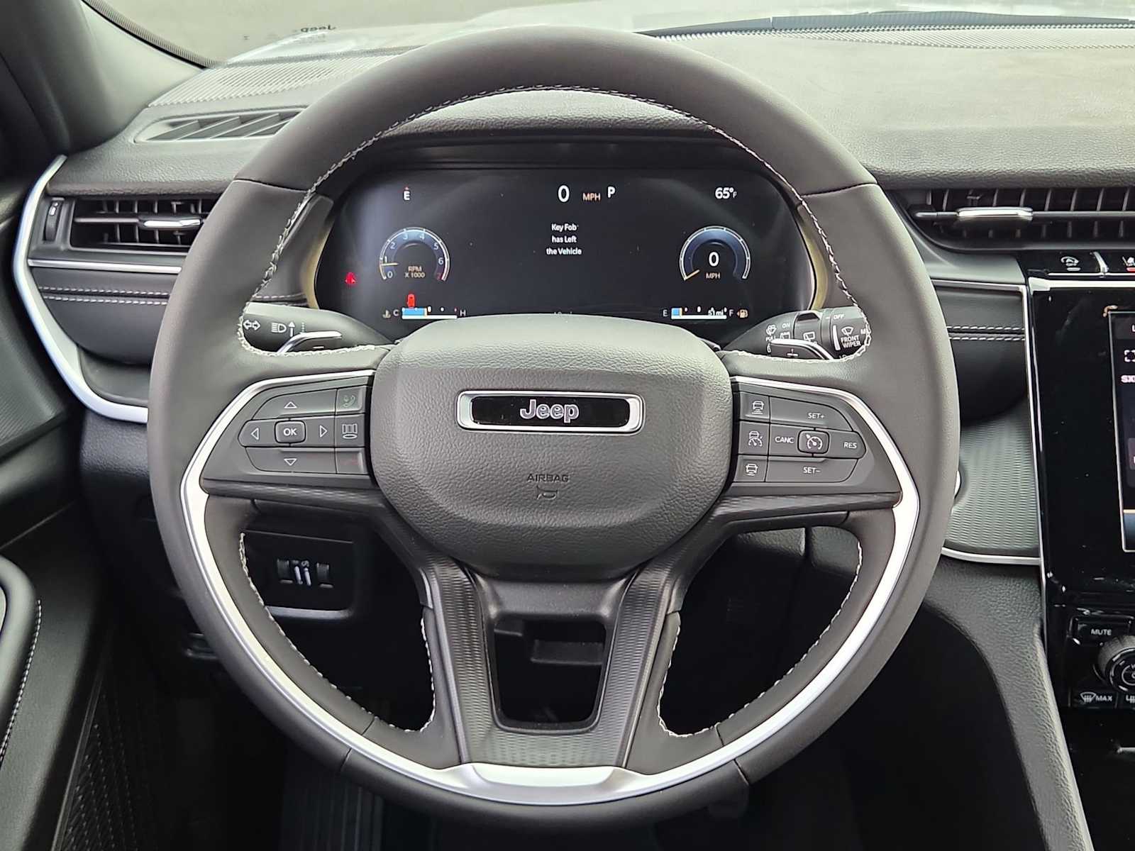 Thumbnail: 2025 Jeep Grand Cherokee - 23