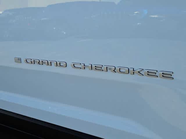 Thumbnail: 2026 Jeep Grand Cherokee - 12