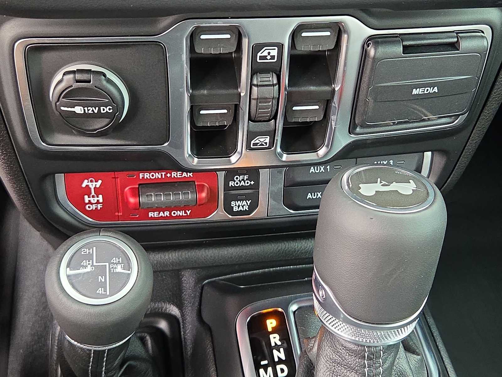 Thumbnail: 2025 Jeep Wrangler - 33