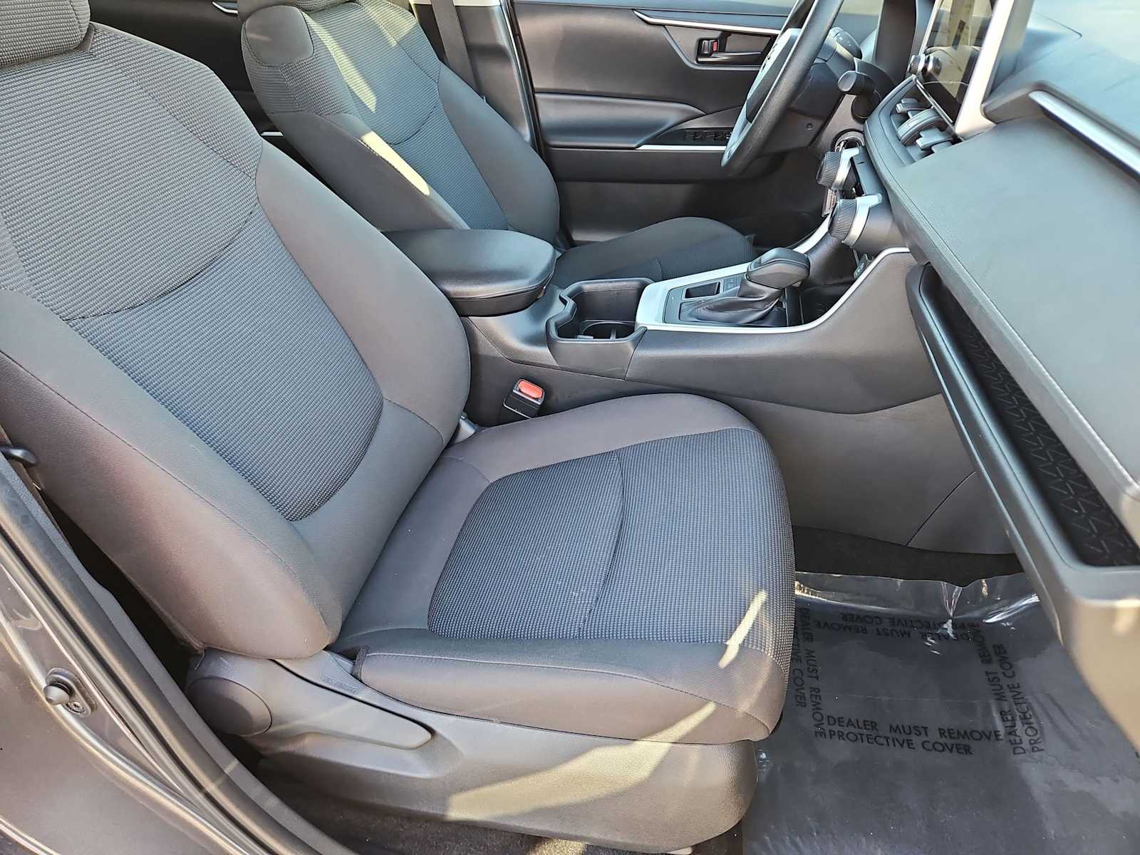 Thumbnail: 2024 Toyota RAV4 - 20