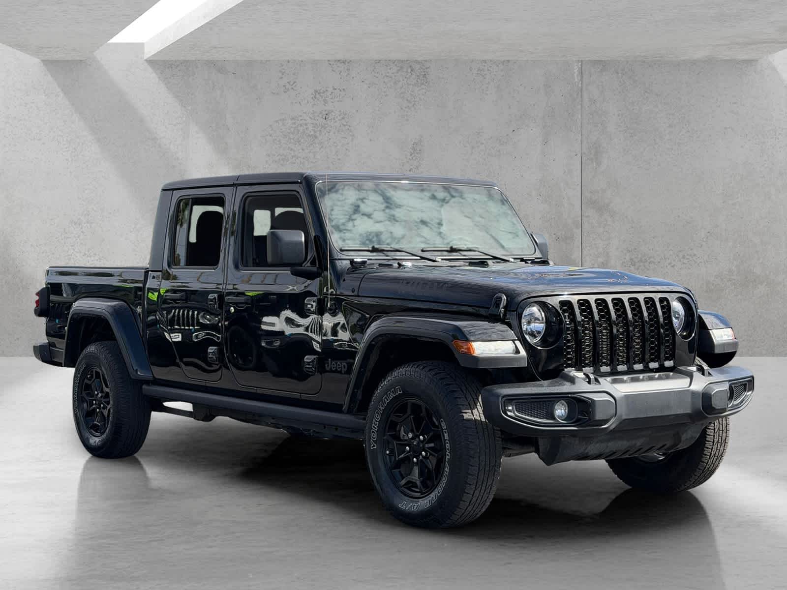 Thumbnail: 2022 Jeep Gladiator - 15