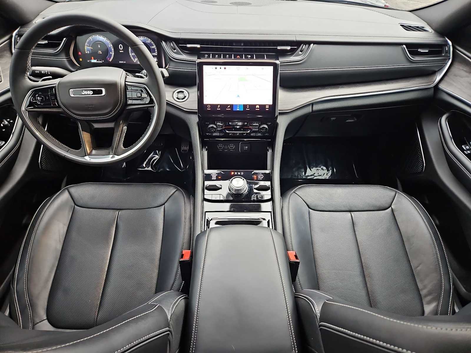 Thumbnail: 2023 Jeep Grand Cherokee - 16