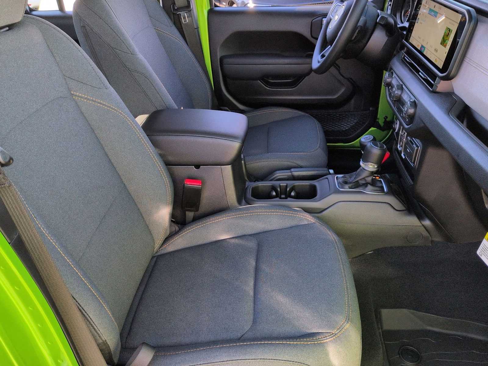 Thumbnail: 2026 Jeep Gladiator - 21