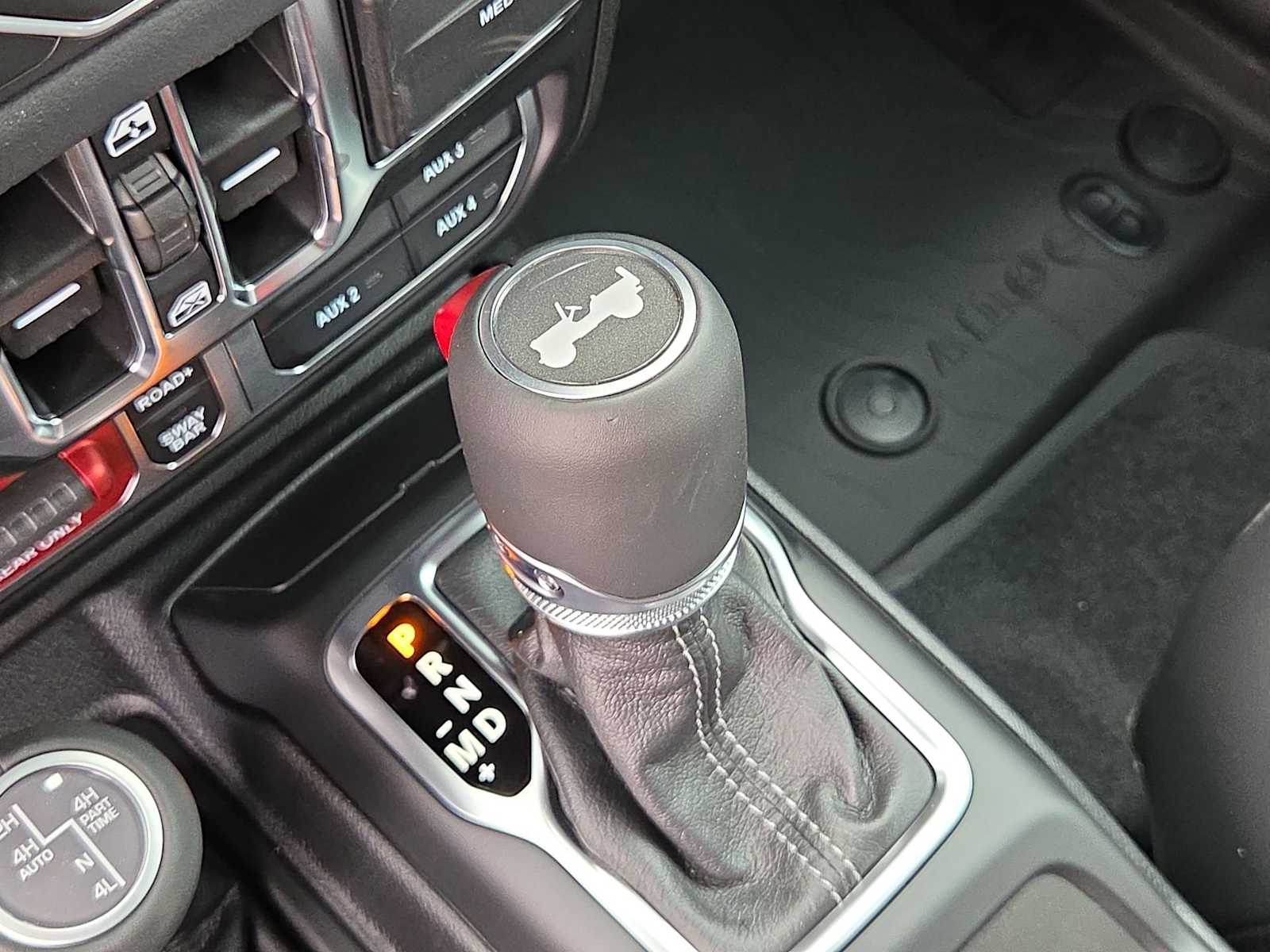 Thumbnail: 2025 Jeep Wrangler - 34