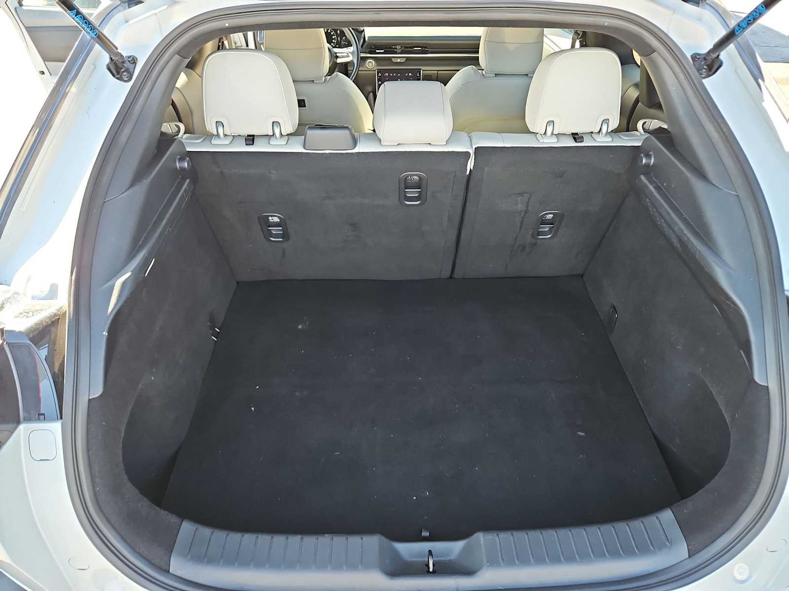 Thumbnail: 2022 Mazda MX-30 - 34