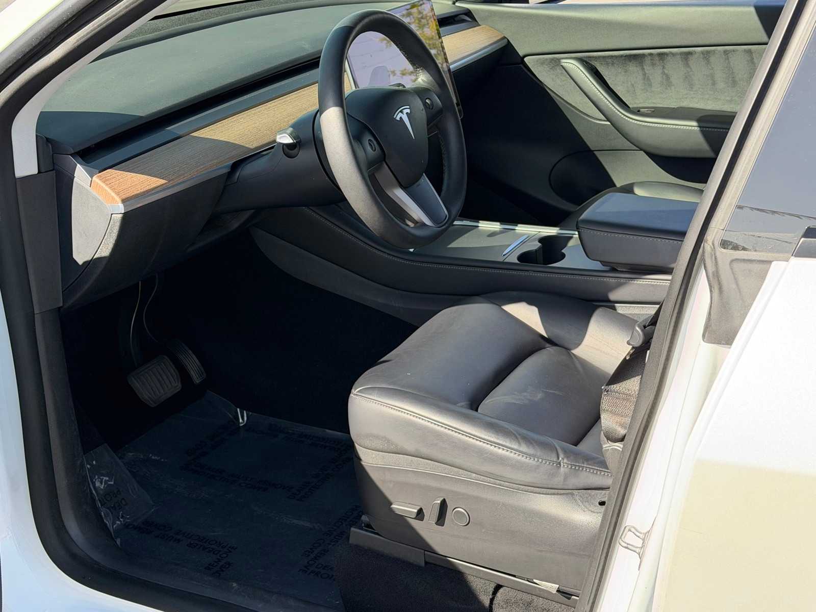 Thumbnail: 2021 Tesla Model Y - 21