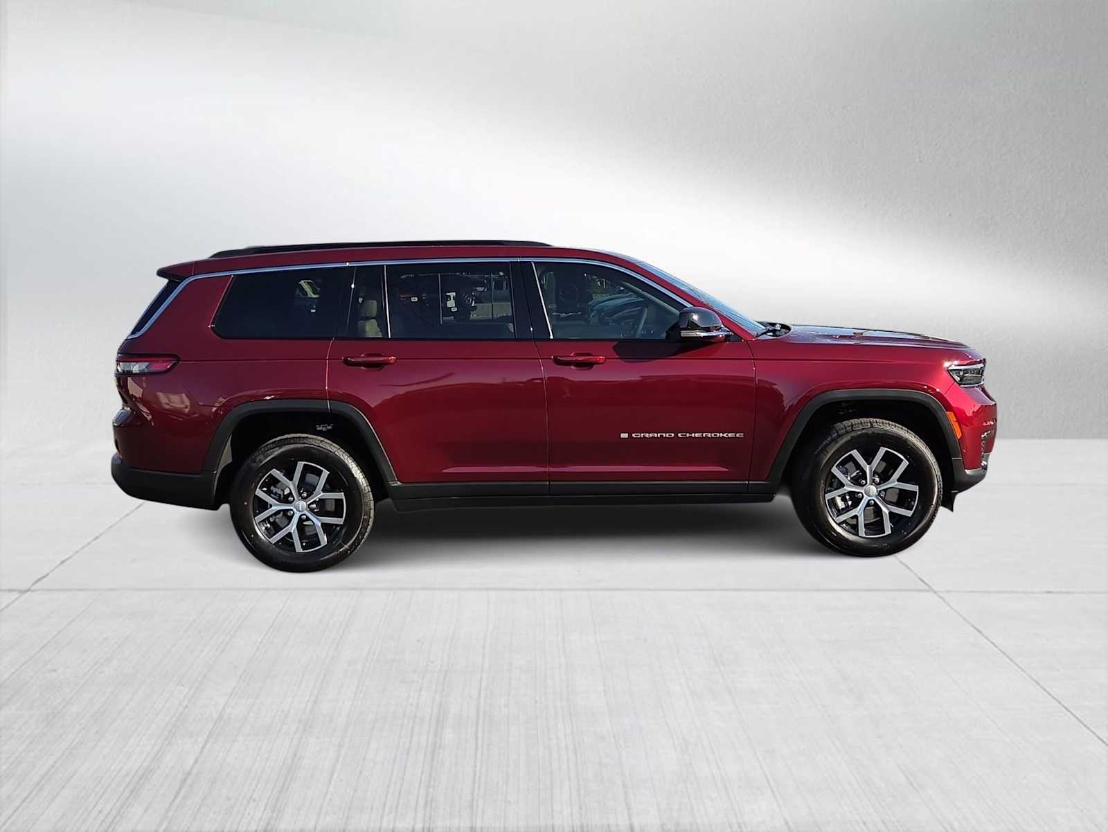 Thumbnail: 2025 Jeep Grand Cherokee - 9