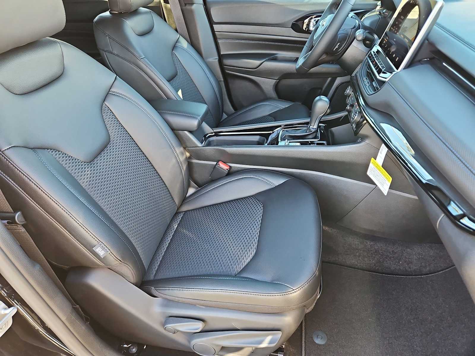 Thumbnail: 2026 Jeep Compass - 21