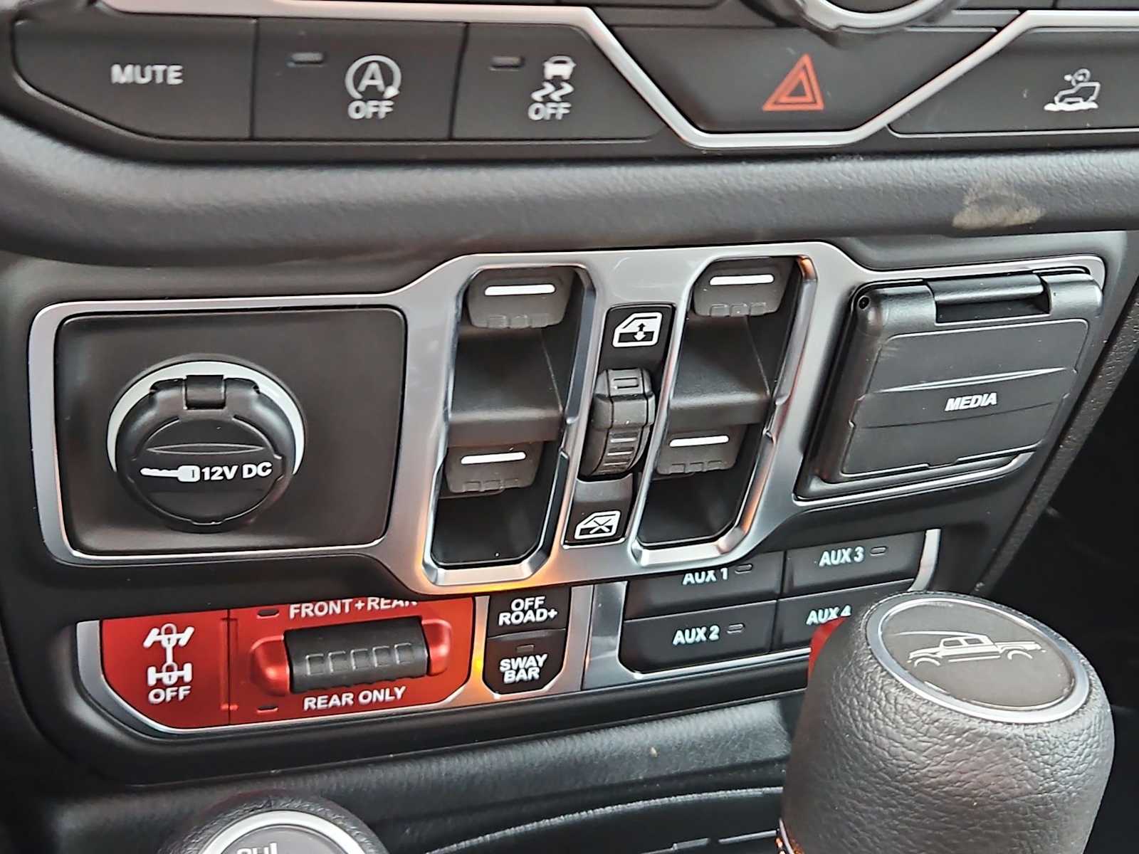 Thumbnail: 2026 Jeep Gladiator - 28