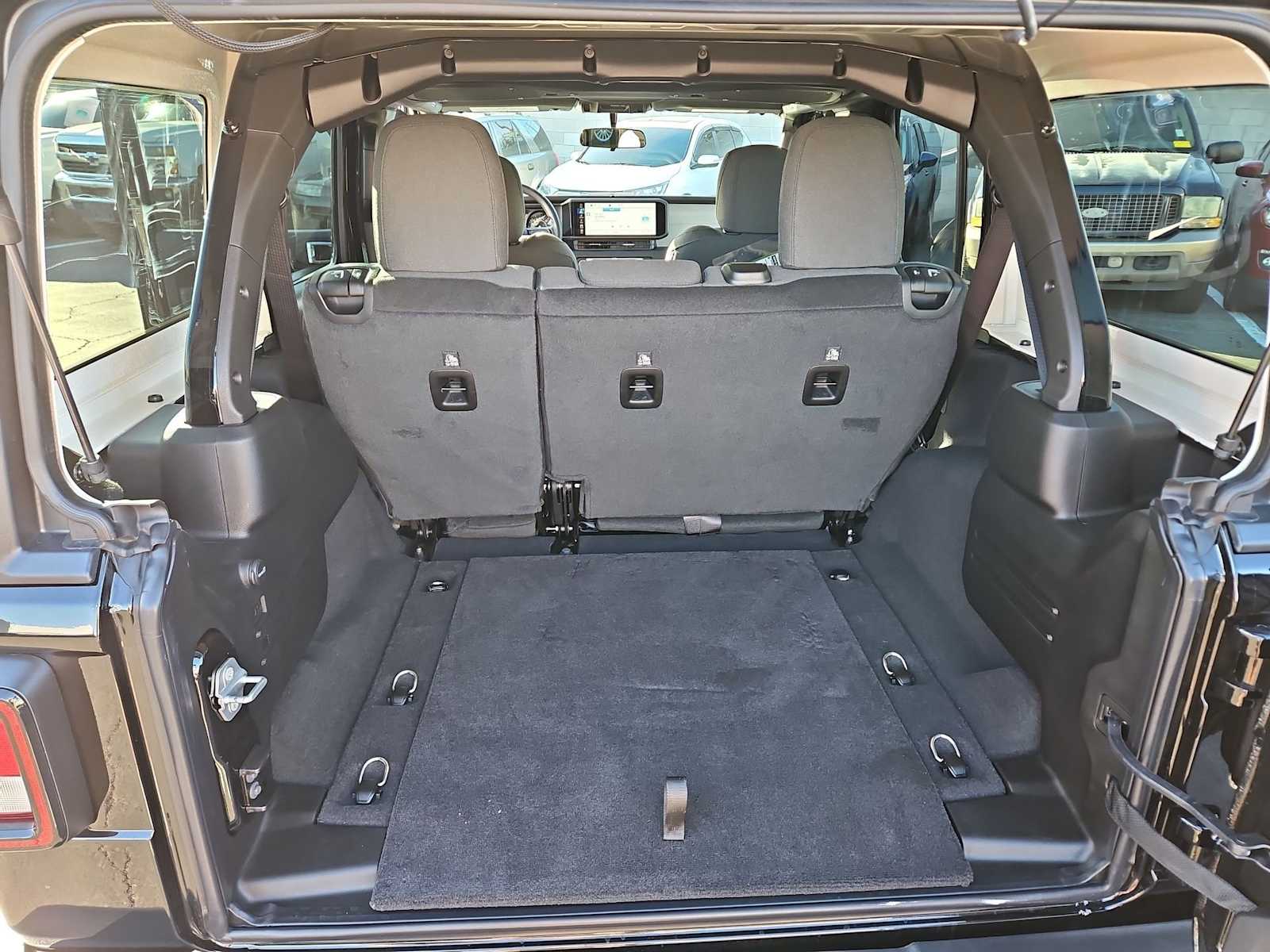 Thumbnail: 2026 Jeep Wrangler - 31