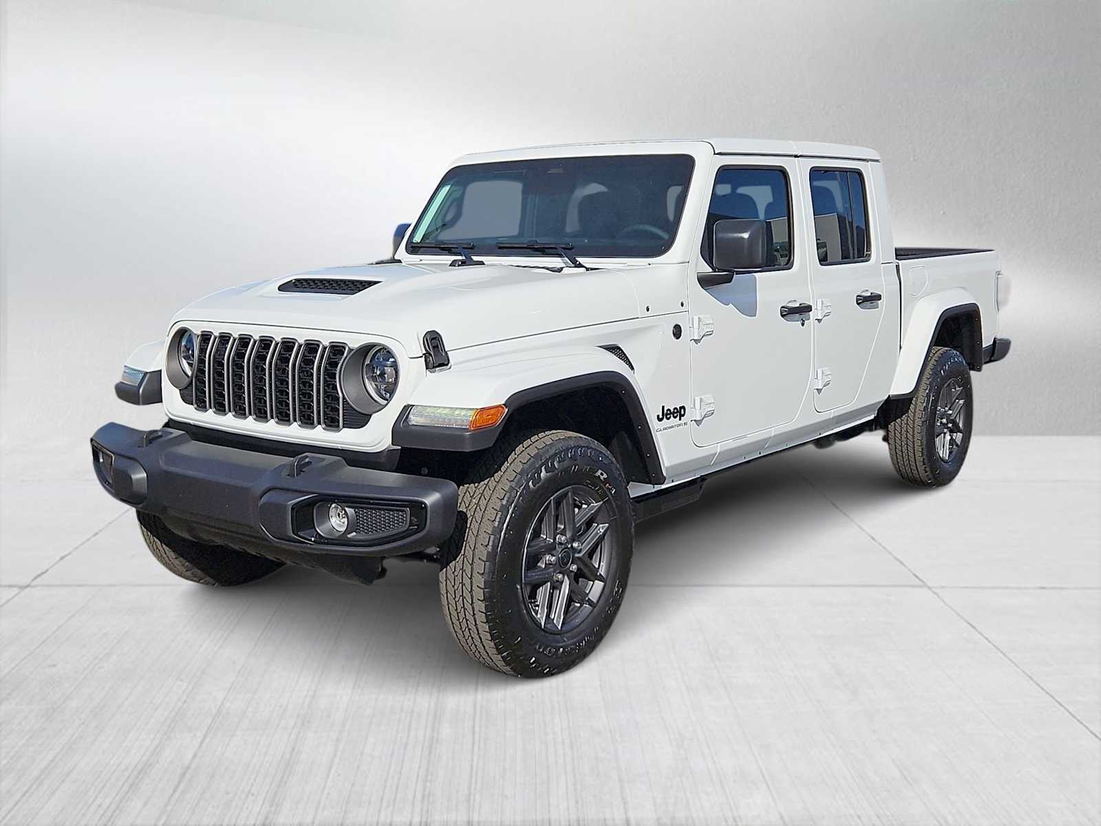Thumbnail: 2026 Jeep Gladiator - 4