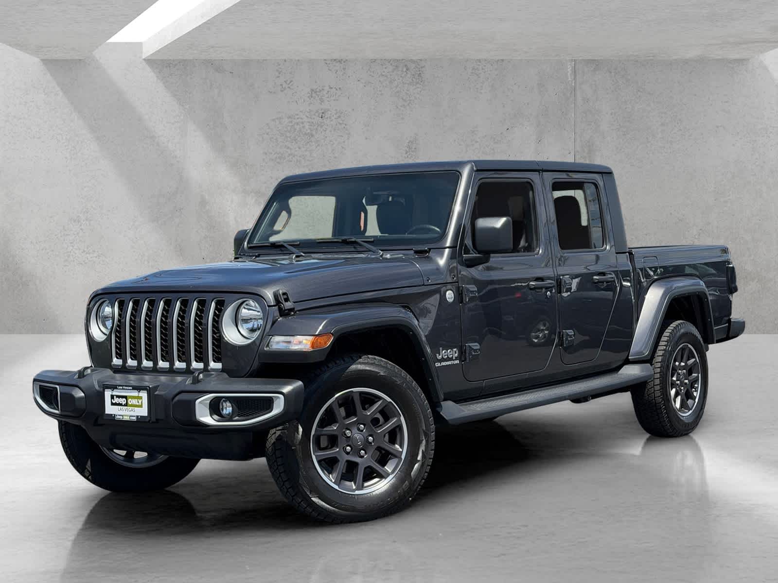 2022 Jeep Gladiator Overland's photo