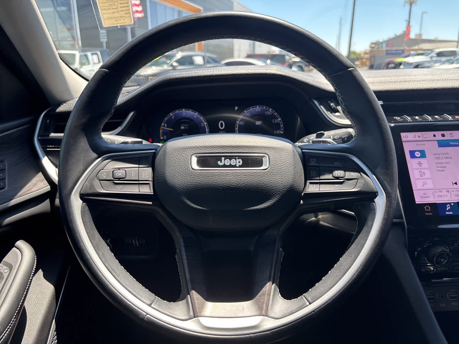 Thumbnail: 2022 Jeep Grand Cherokee - 10