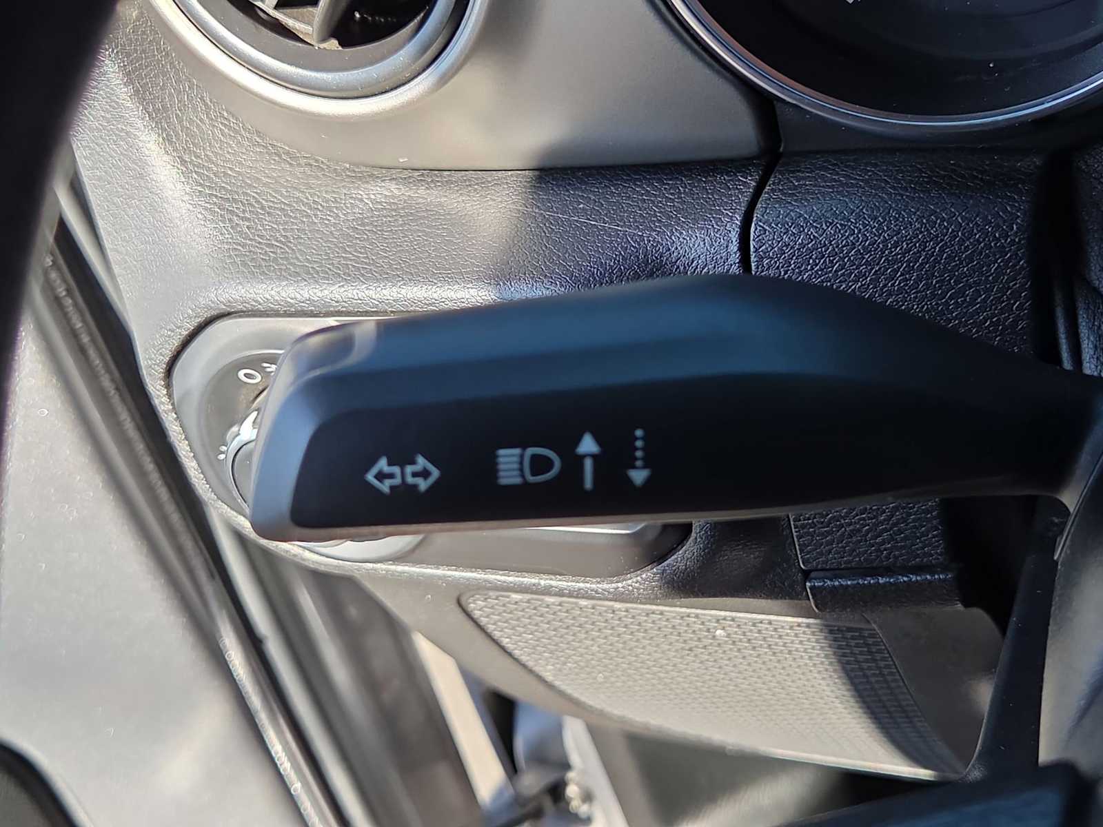 Thumbnail: 2021 Jeep Wrangler - 28